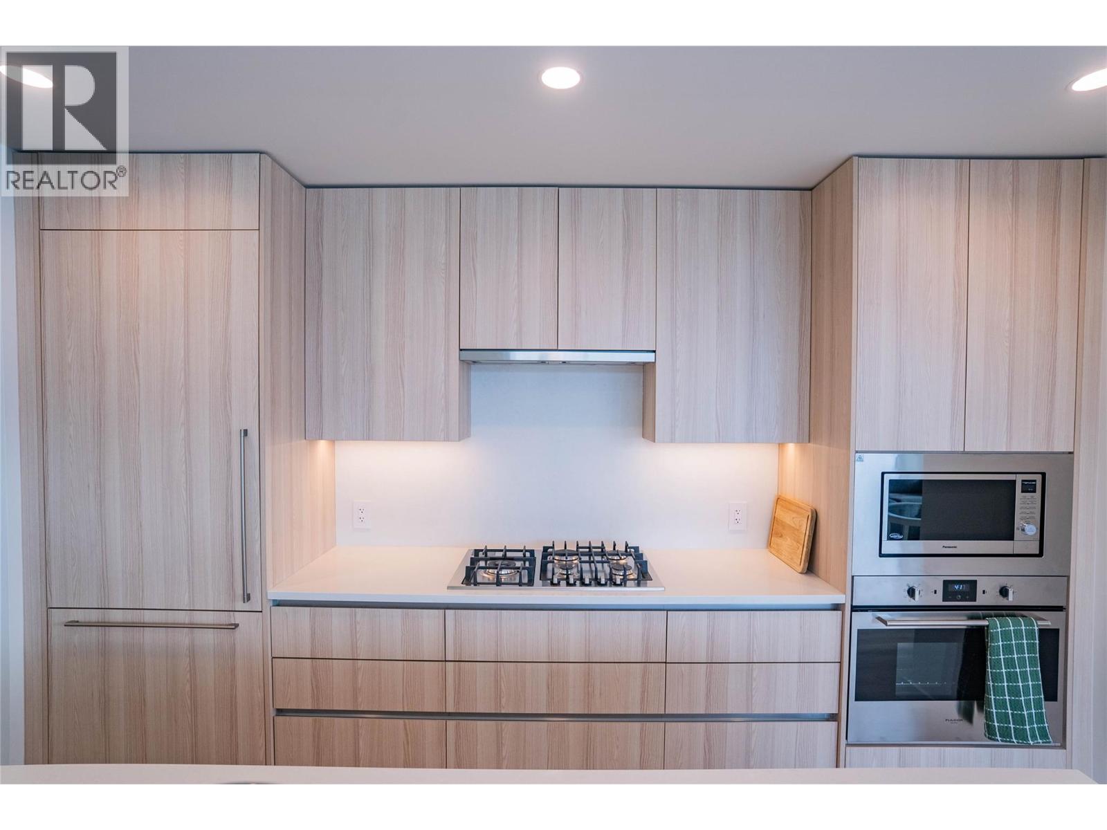 238 Leon Avenue Unit# 1408, Kelowna, British Columbia  V1Y 0N6 - Photo 11 - 10374642