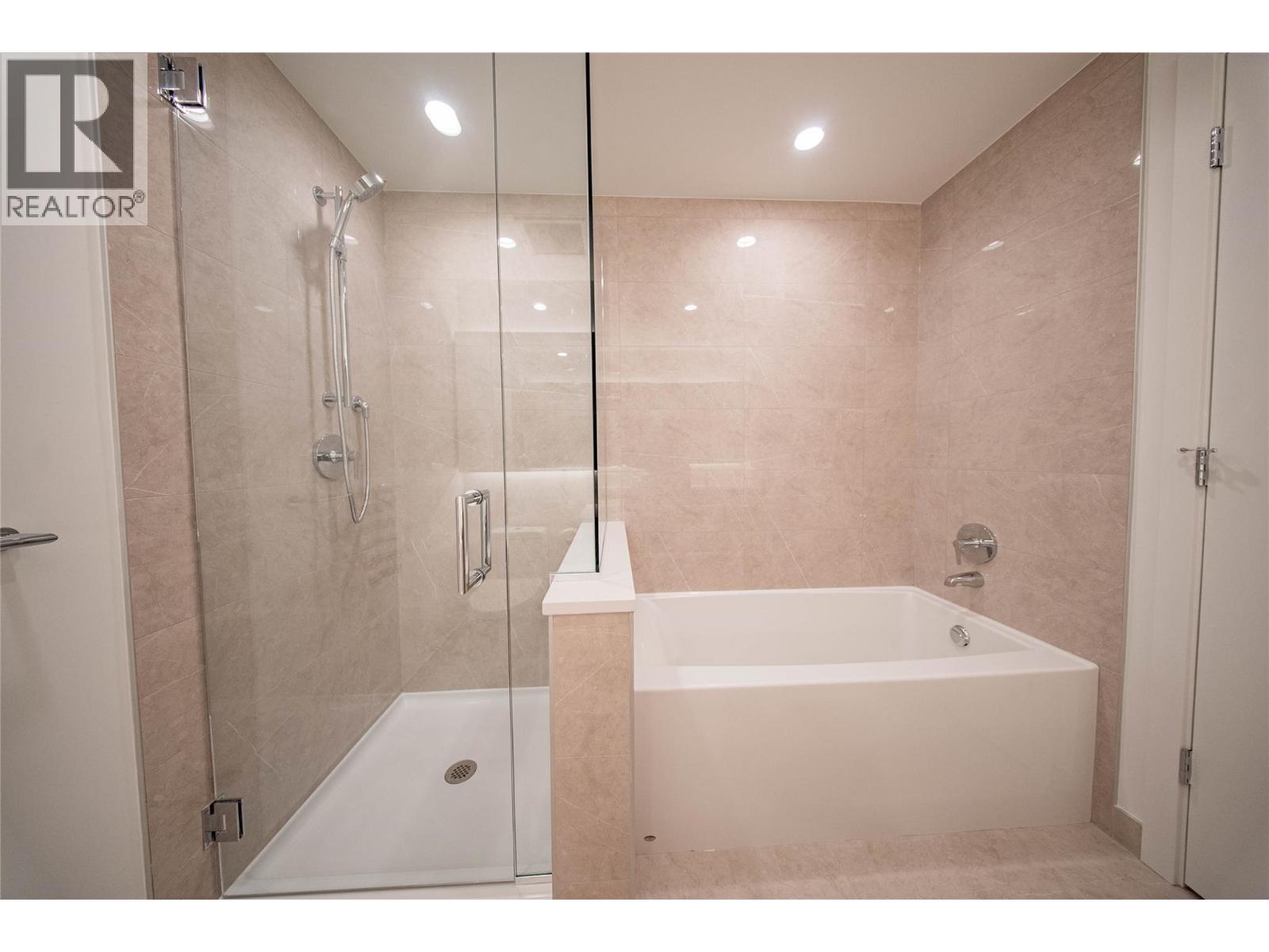 238 Leon Avenue Unit# 1408, Kelowna, British Columbia  V1Y 0N6 - Photo 25 - 10374642