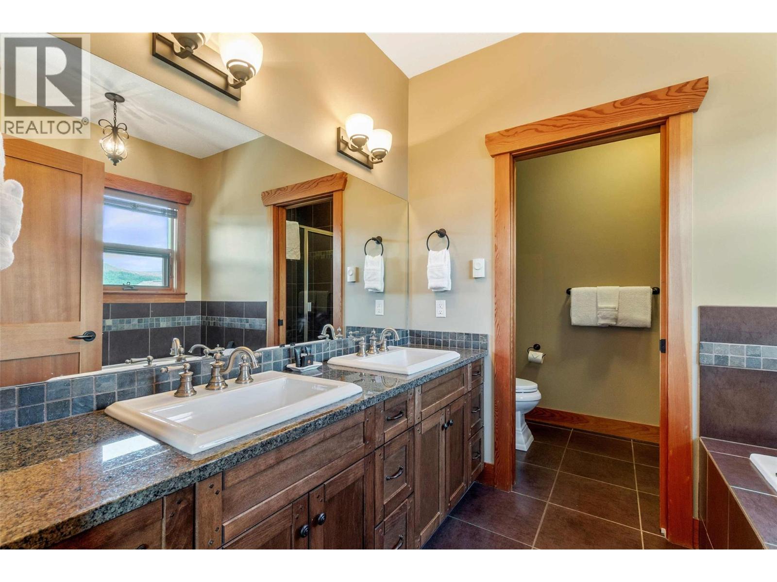 2479 Eagle Bay Road Unit# 17, Blind Bay, British Columbia  V0E 1H1 - Photo 23 - 10374564