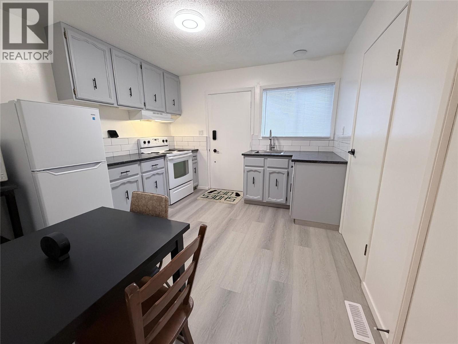 801 Houston Street, Nelson, British Columbia  V1L 5J3 - Photo 53 - 10374655