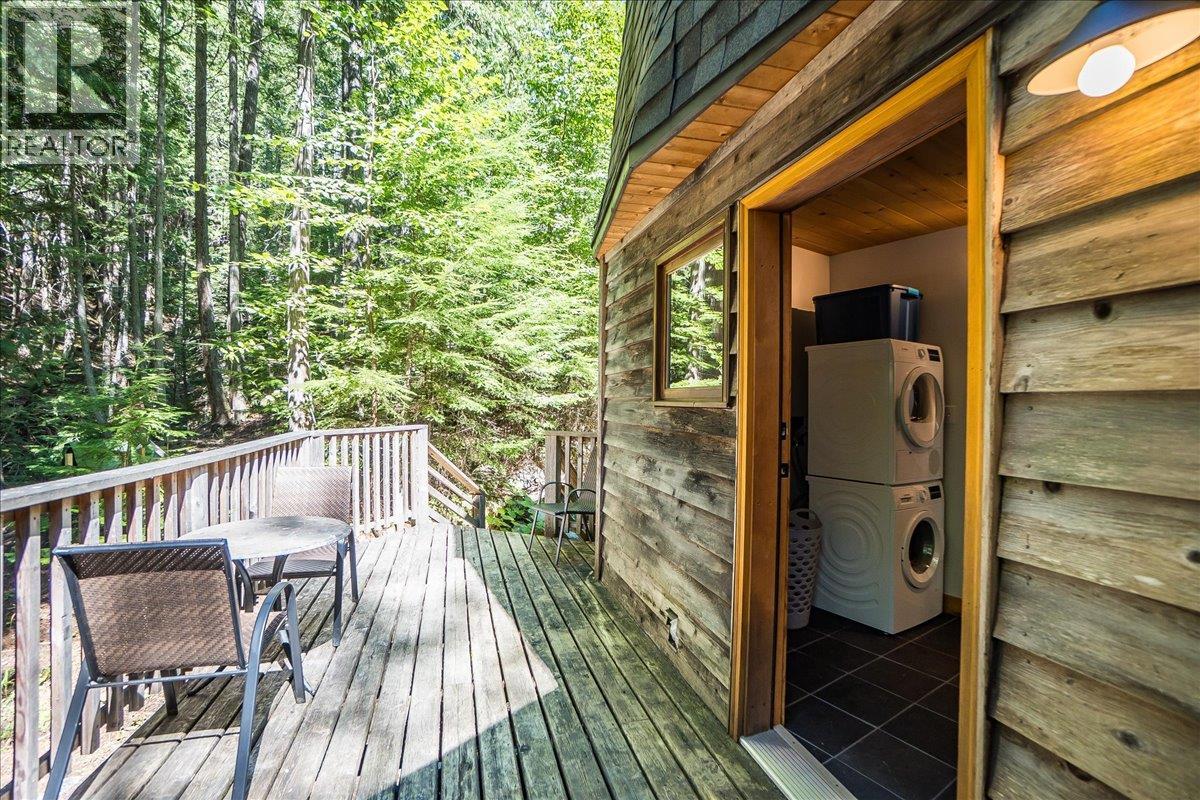 5631 Longbeach Road, Nelson, British Columbia  V1L 6N9 - Photo 41 - 10374255