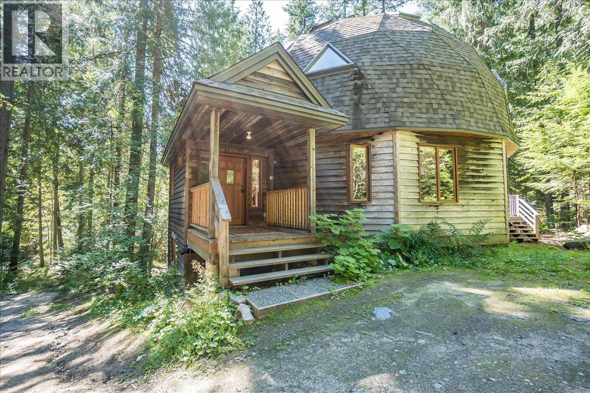5631 Longbeach Road, Nelson, British Columbia  V1L 6N9 - Photo 69 - 10374255