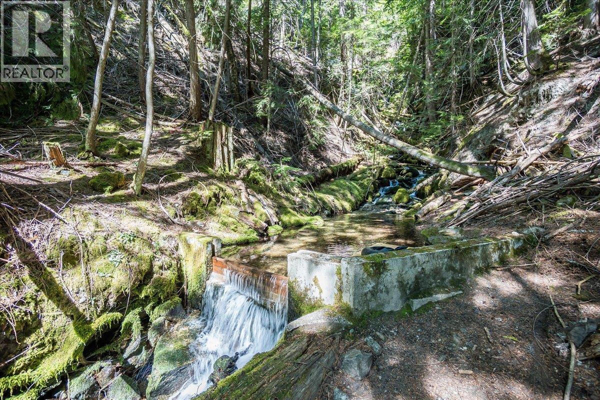 5631 Longbeach Road, Nelson, British Columbia  V1L 6N9 - Photo 80 - 10374255