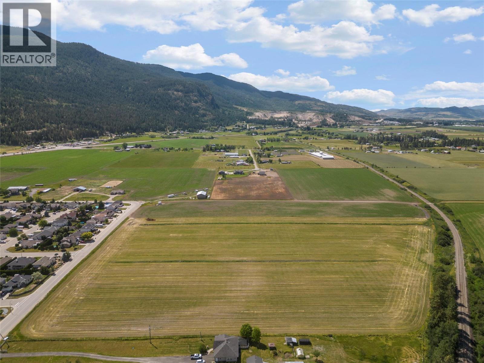 2049 Okanagan Street, armstrong, British Columbia
