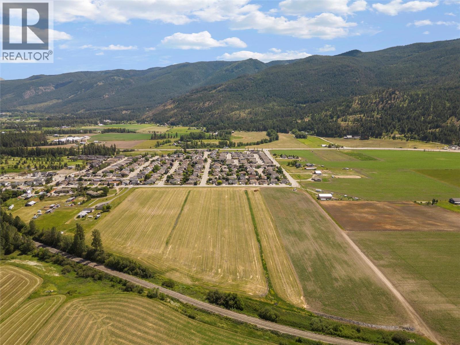 2049 Okanagan Street, Armstrong, British Columbia  V4V 0B7 - Photo 4 - 10374698