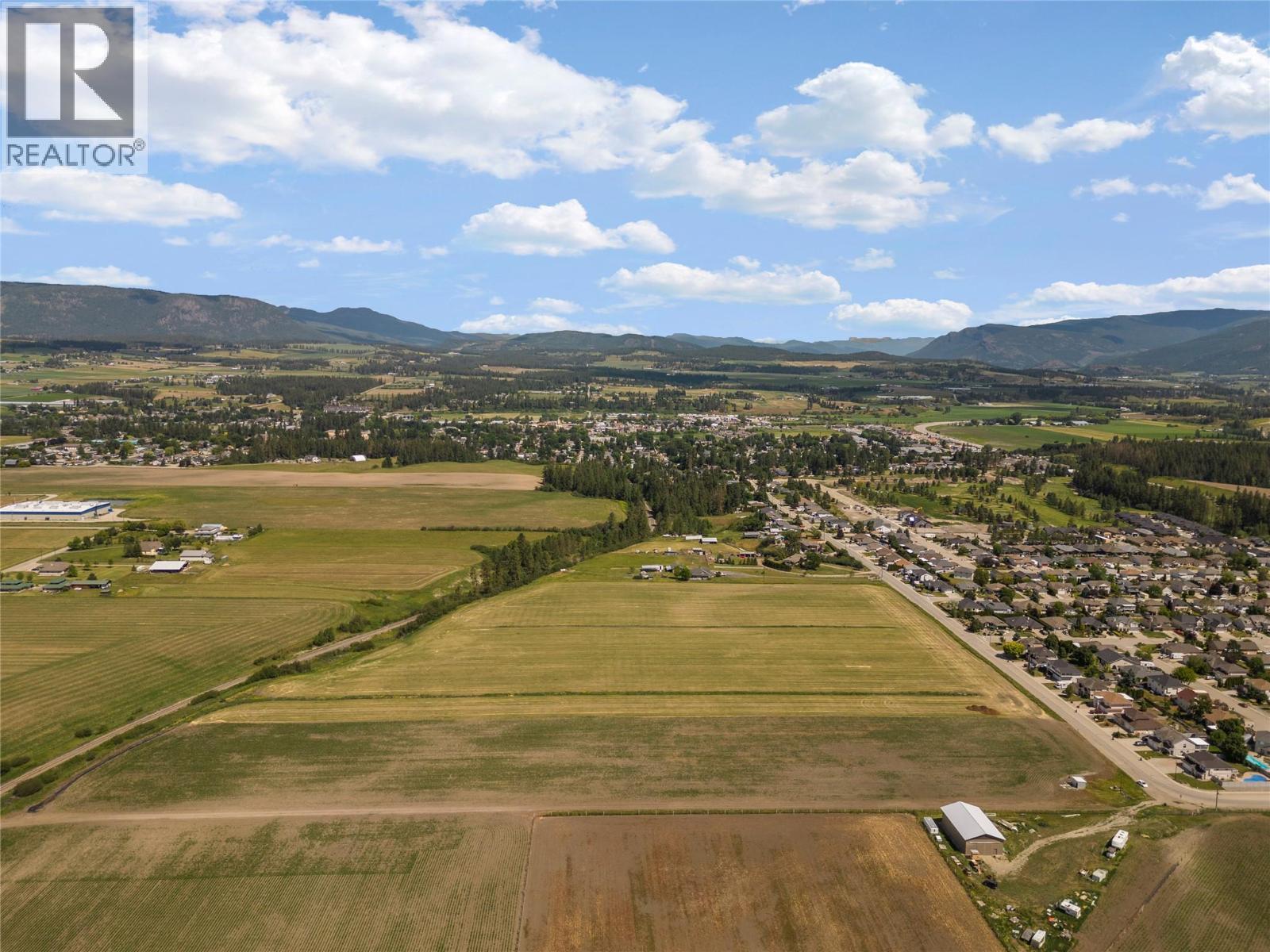 2049 Okanagan Street, Armstrong, British Columbia  V4V 0B7 - Photo 5 - 10374698