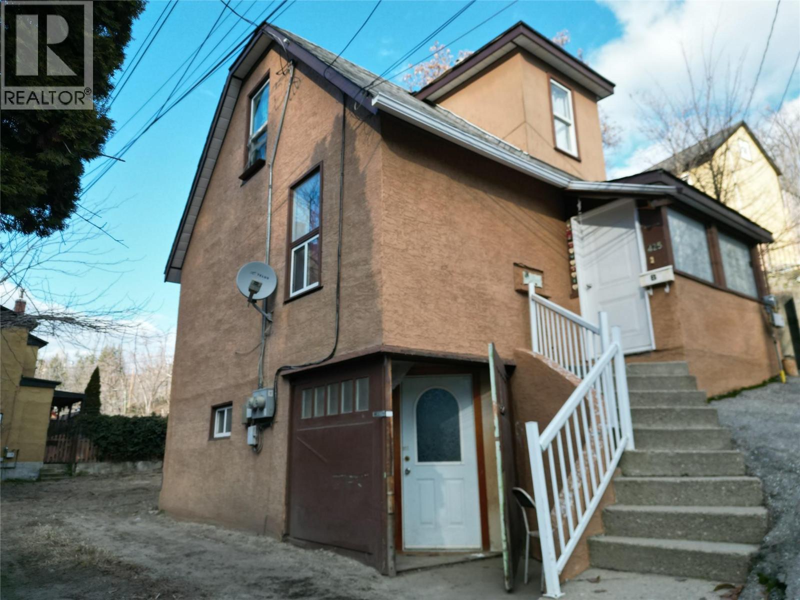 425, 415 Rossland Avenue, trail, British Columbia