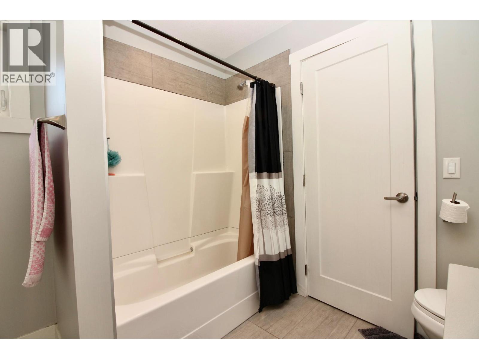 1480 Inkar Road, Kelowna, British Columbia  V1Y 8H7 - Photo 14 - 10374751