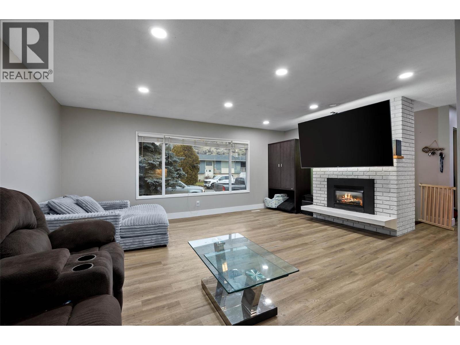 1754 Sheridan Drive, Kamloops, British Columbia  V2B 6A9 - Photo 7 - 10372574