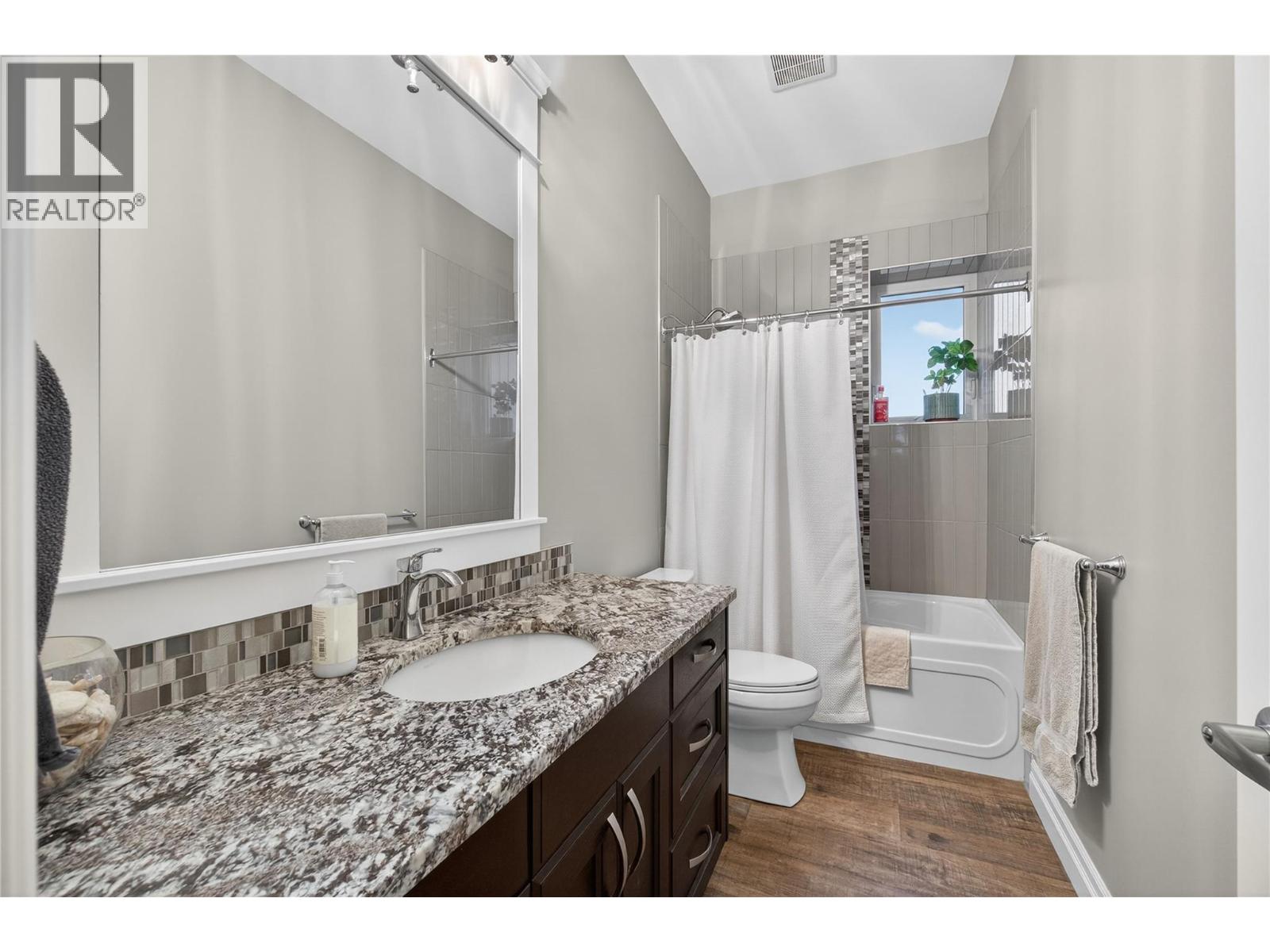 2281 24 Avenue Ne, Salmon Arm, British Columbia  V1E 3Y4 - Photo 21 - 10374607