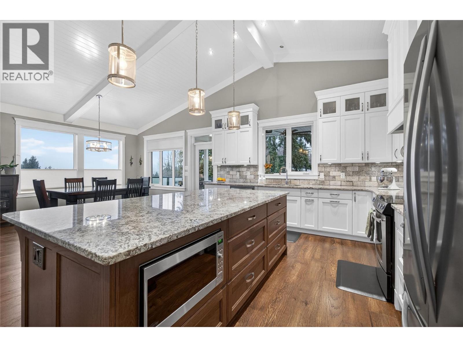 2281 24 Avenue Ne, Salmon Arm, British Columbia  V1E 3Y4 - Photo 43 - 10374607