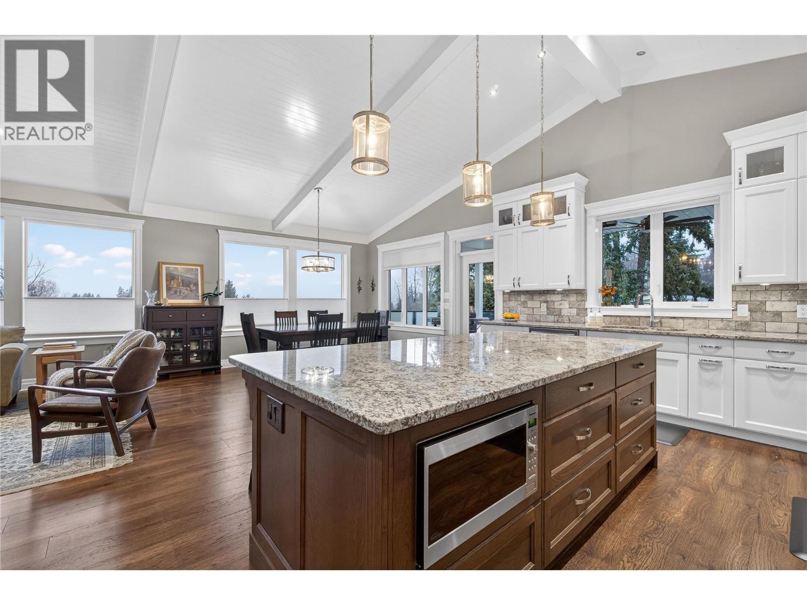 2281 24 Avenue Ne, Salmon Arm, British Columbia  V1E 3Y4 - Photo 44 - 10374607