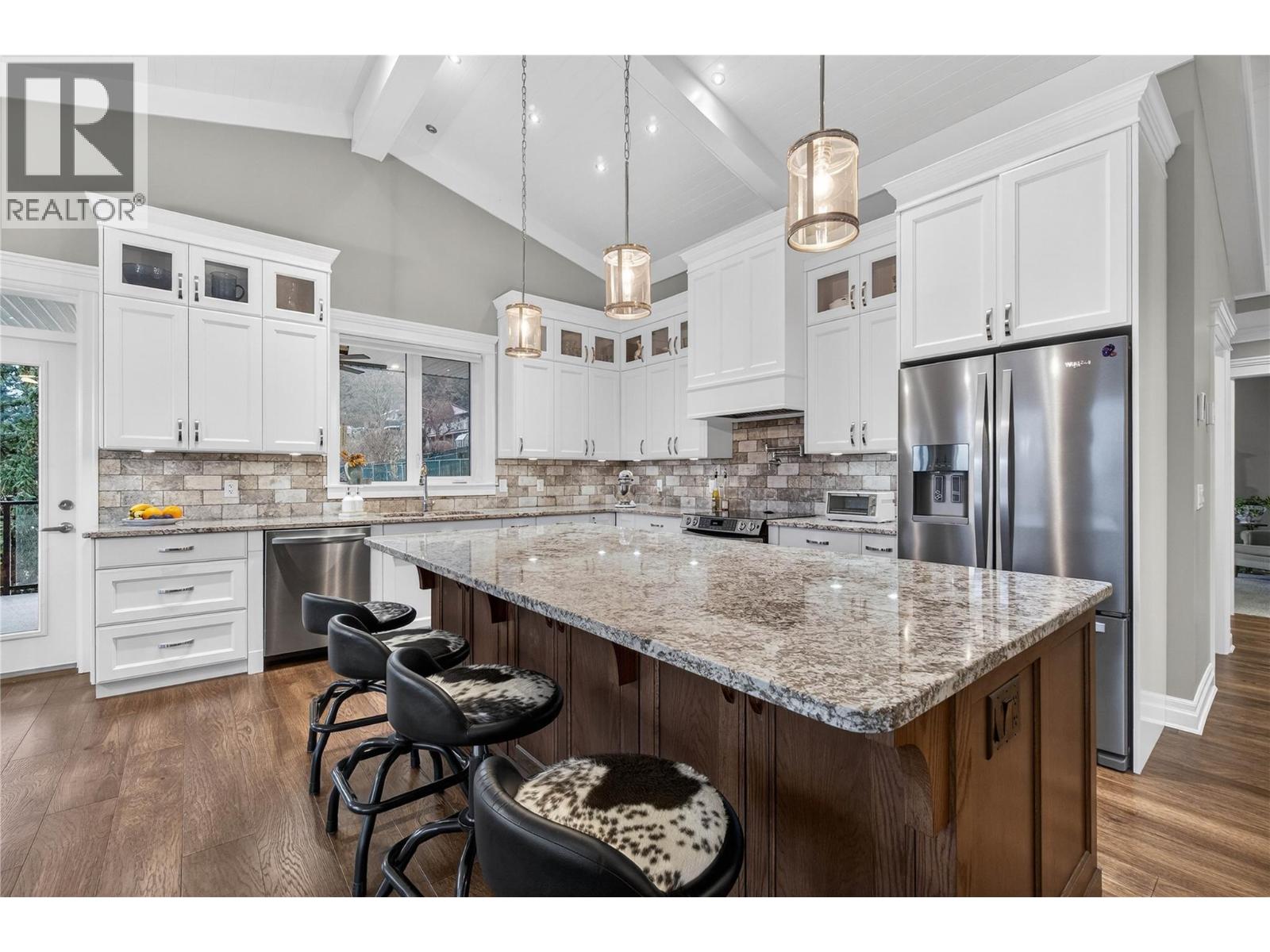 2281 24 Avenue Ne, Salmon Arm, British Columbia  V1E 3Y4 - Photo 45 - 10374607