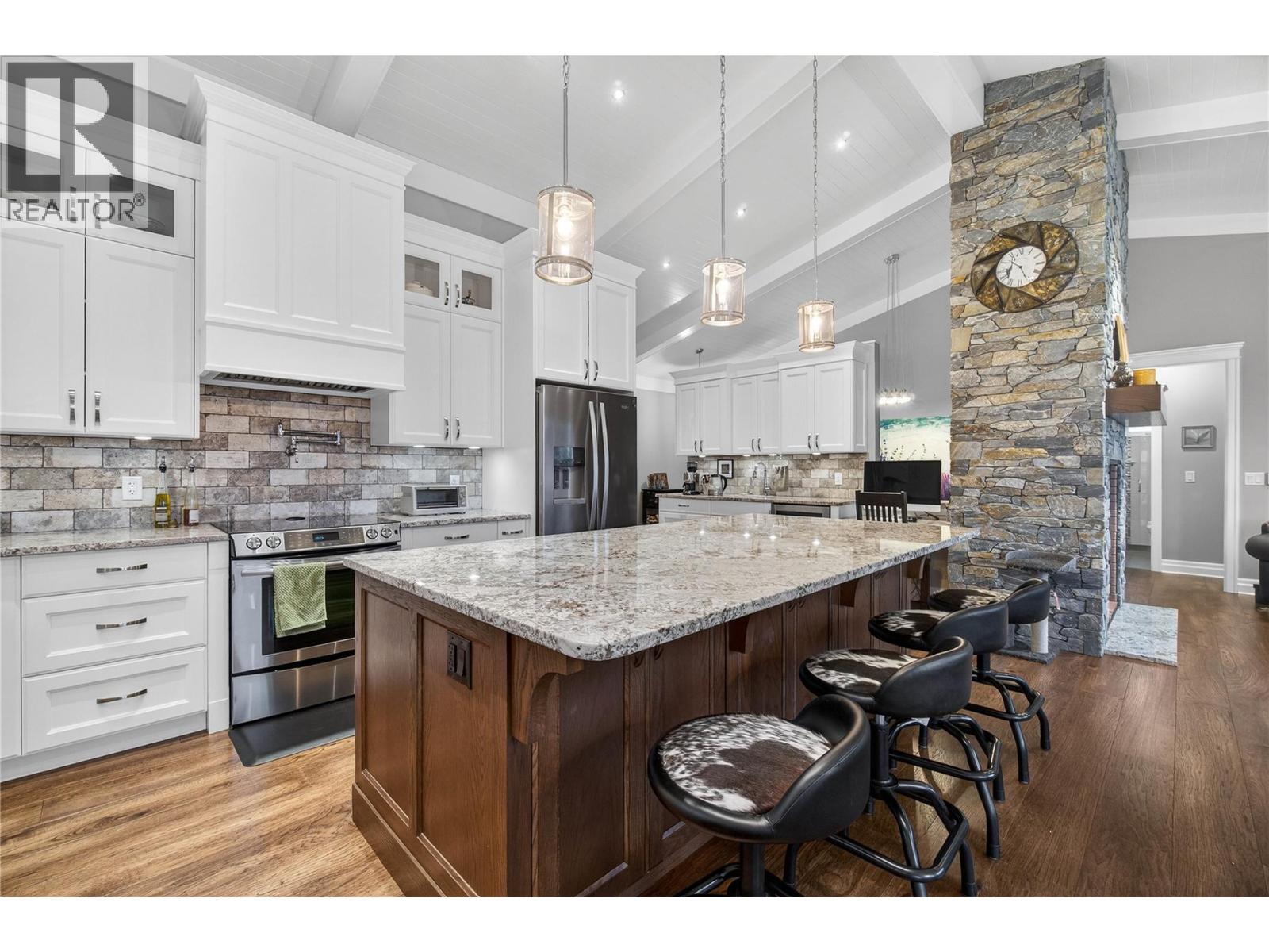 2281 24 Avenue Ne, Salmon Arm, British Columbia  V1E 3Y4 - Photo 47 - 10374607