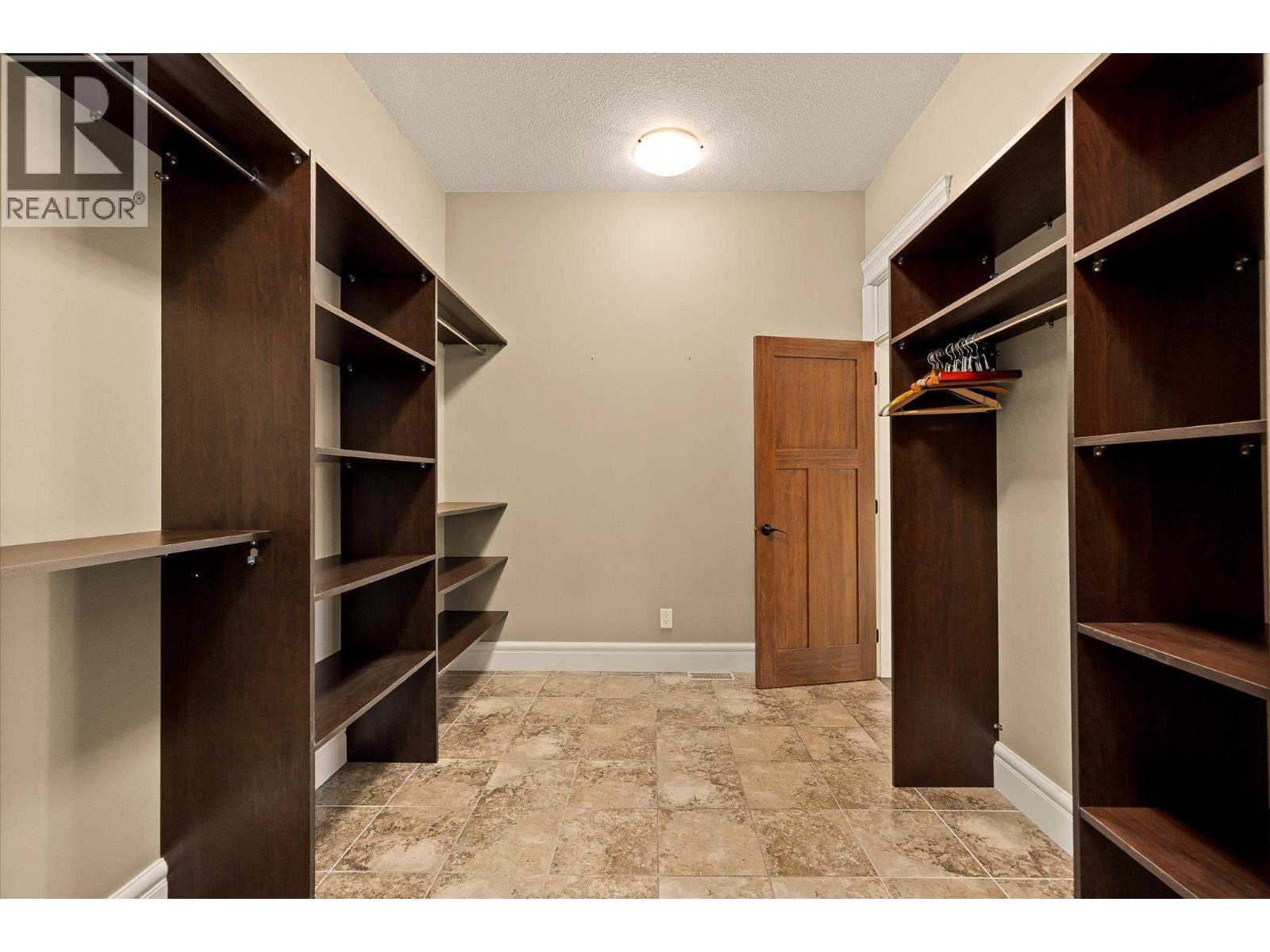 603 Arbor View Drive, Kelowna, British Columbia  V1W 4Z7 - Photo 27 - 10373064