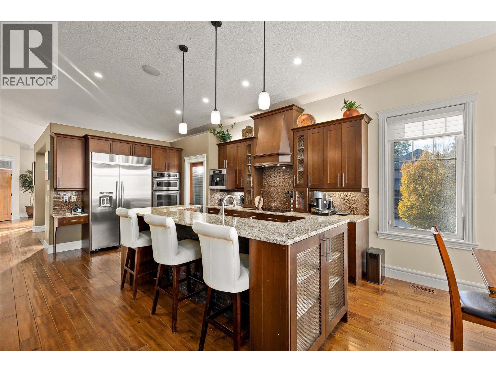 603 Arbor View Drive, Kelowna, British Columbia  V1W 4Z7 - Photo 4 - 10373064