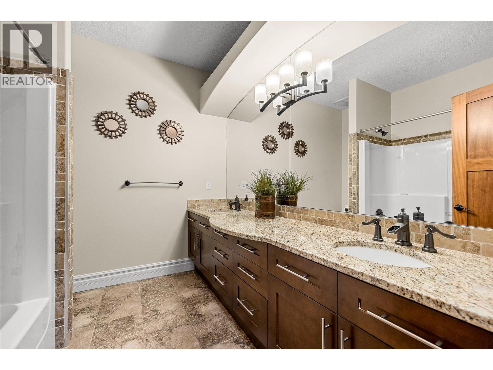 603 Arbor View Drive, Kelowna, British Columbia  V1W 4Z7 - Photo 41 - 10373064