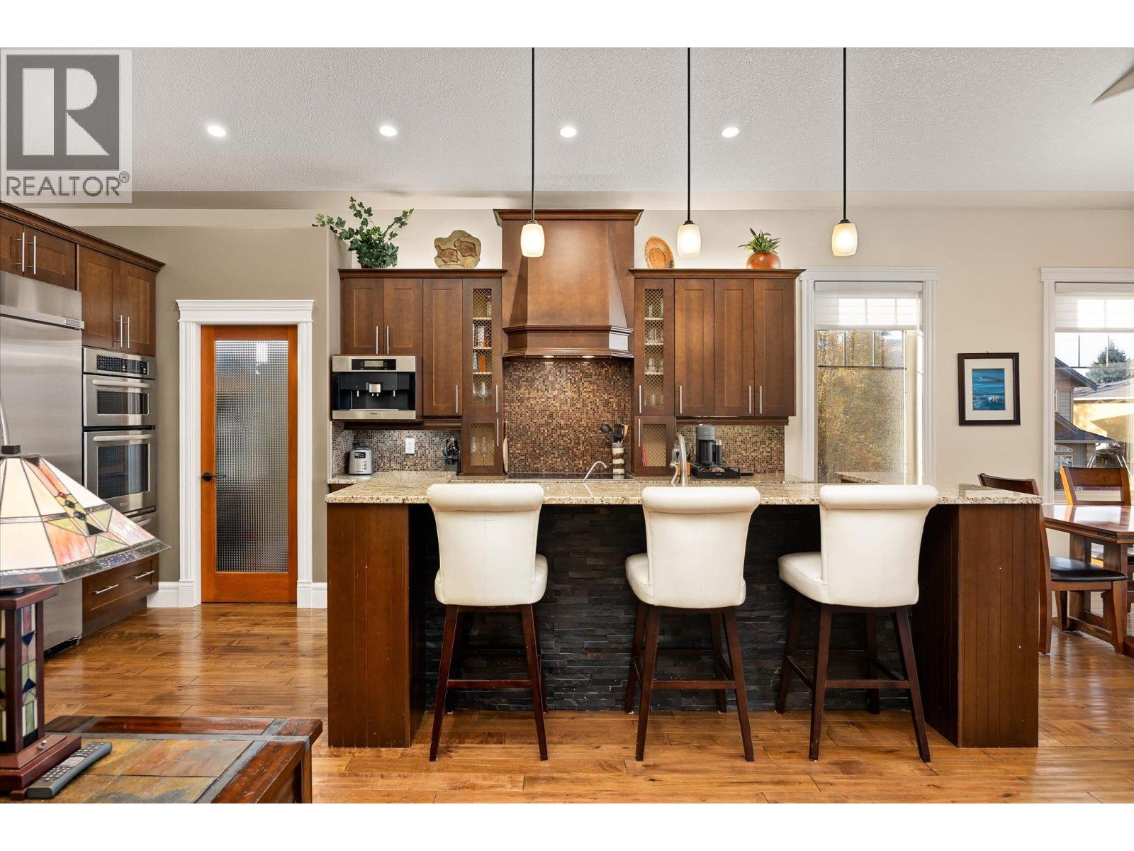 603 Arbor View Drive, Kelowna, British Columbia  V1W 4Z7 - Photo 5 - 10373064