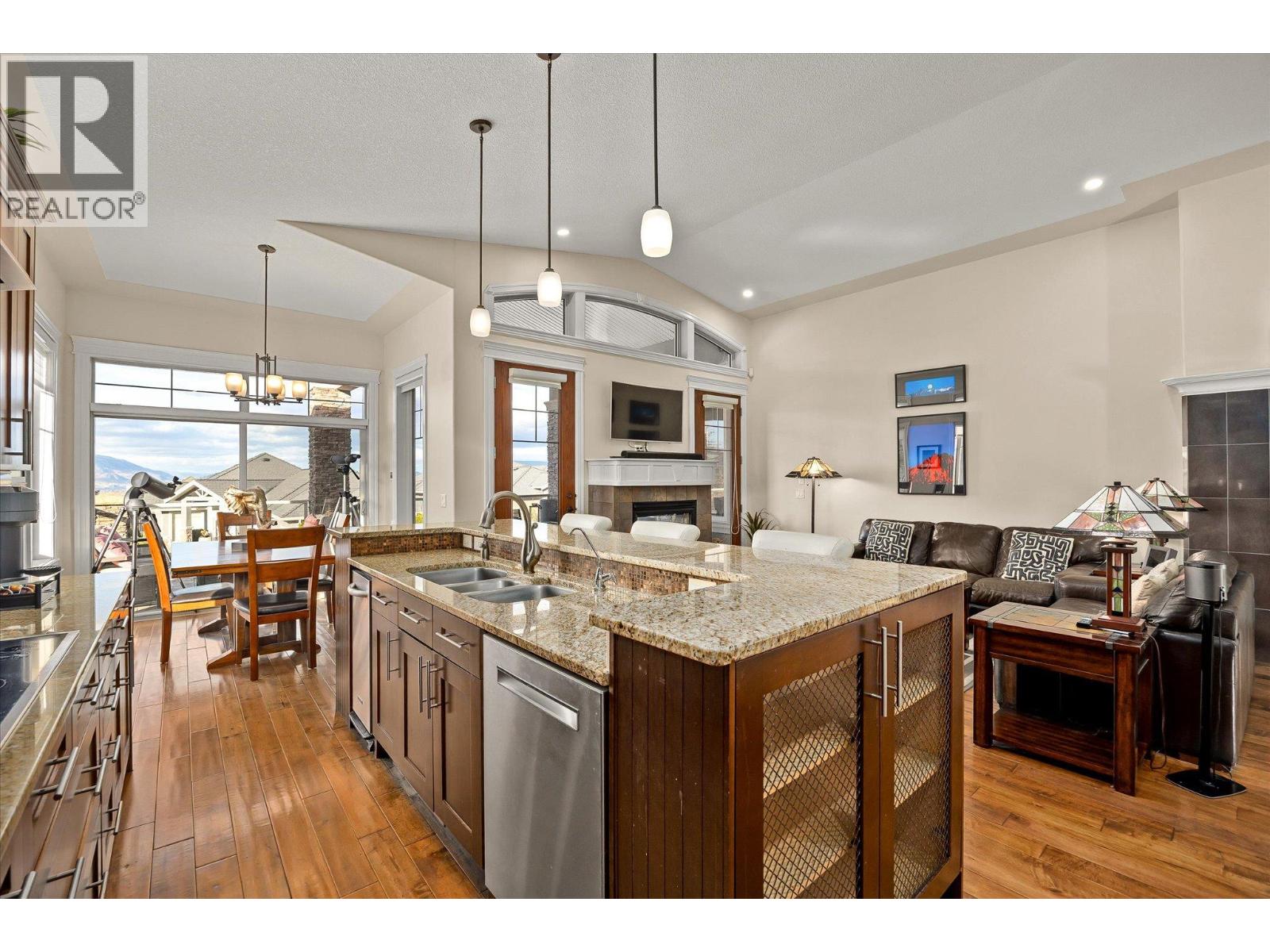 603 Arbor View Drive, Kelowna, British Columbia  V1W 4Z7 - Photo 8 - 10373064