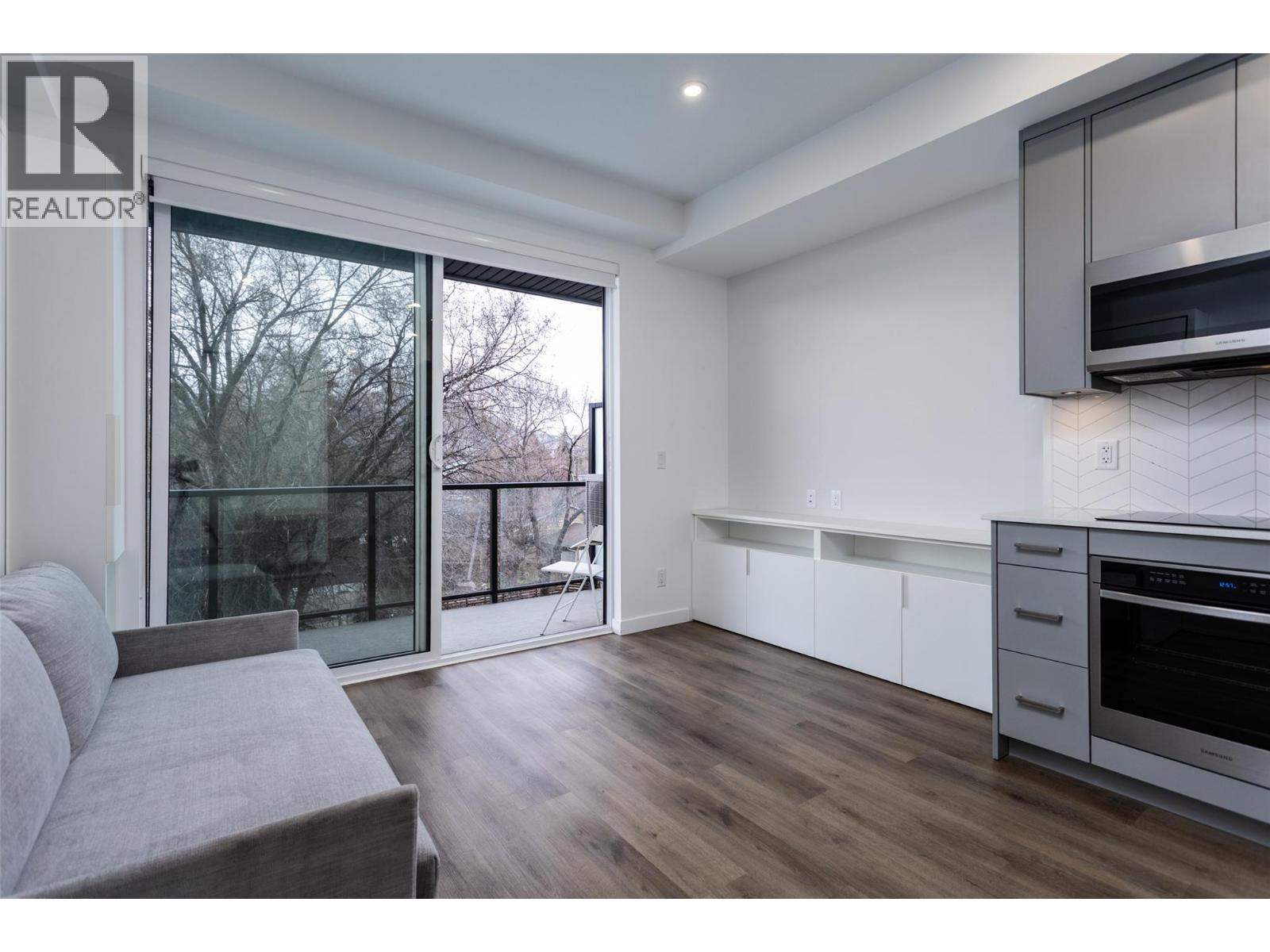 1274 Devonshire Avenue Unit# 307 Lot# 32, Kelowna, British Columbia  V1Y 0M7 - Photo 3 - 10374253