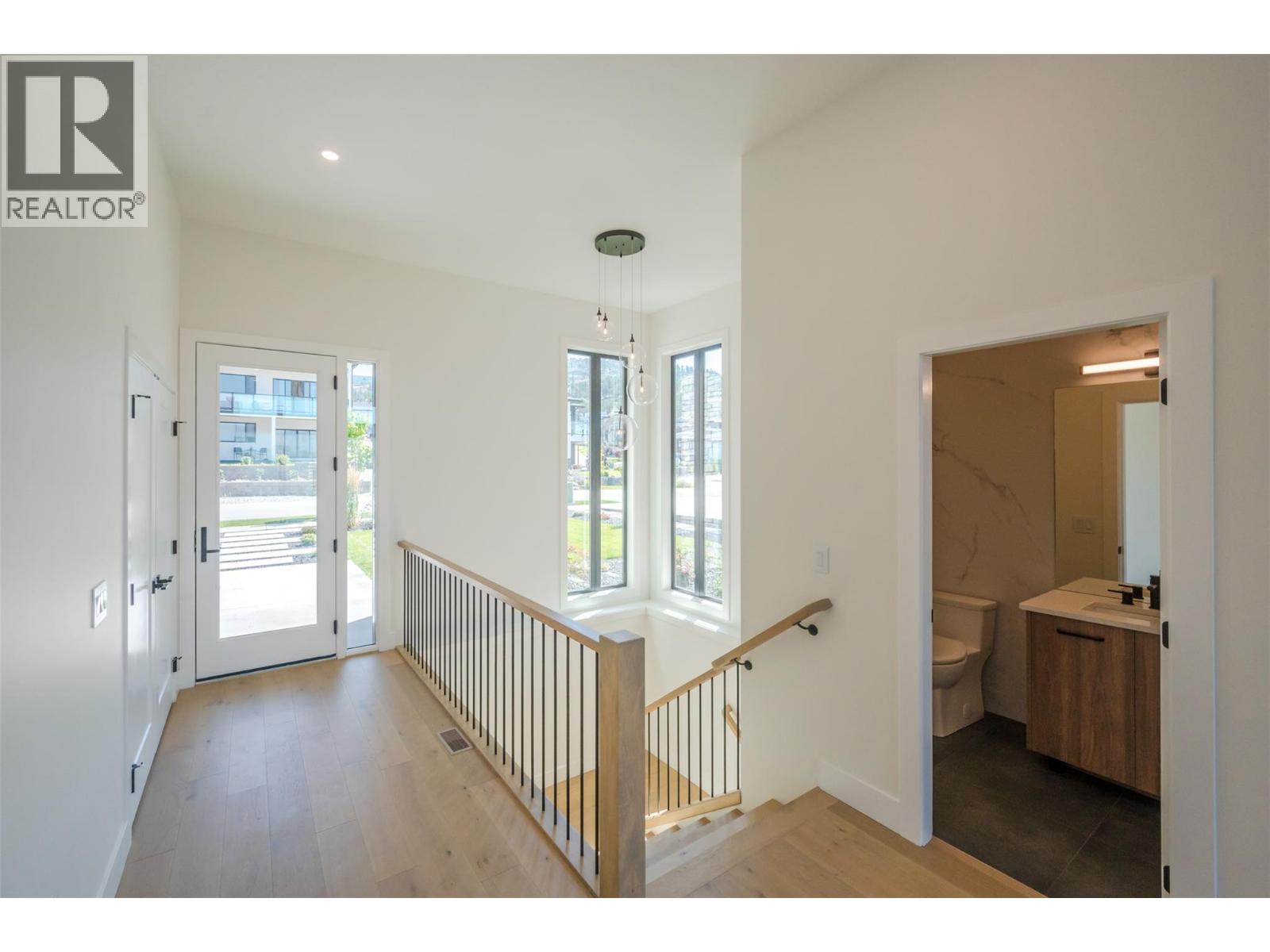 1075 Elk Street, Penticton, British Columbia  V2A 0C9 - Photo 12 - 10374778