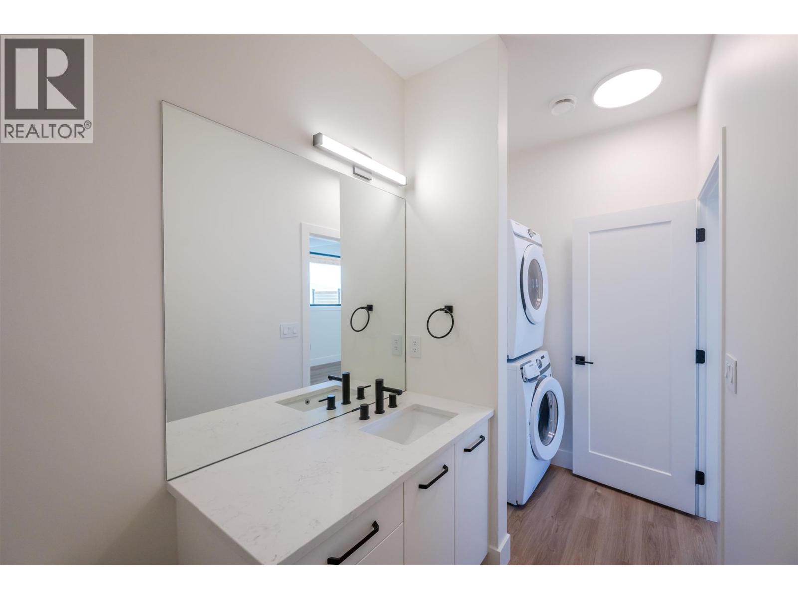 1075 Elk Street, Penticton, British Columbia  V2A 0C9 - Photo 38 - 10374778