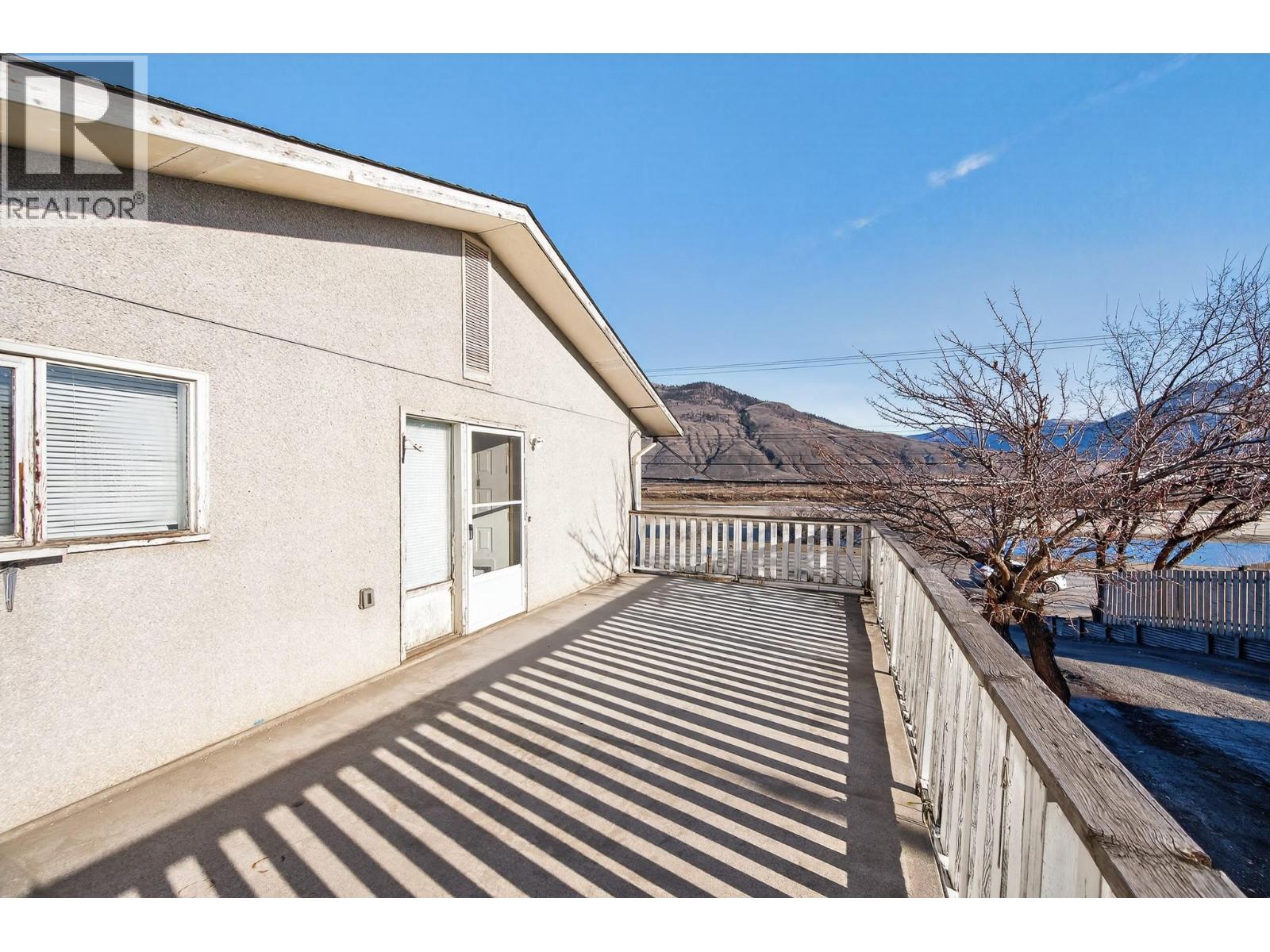 2070/2072 Westsyde Road, Kamloops, British Columbia  V2B 7C2 - Photo 13 - 10374789