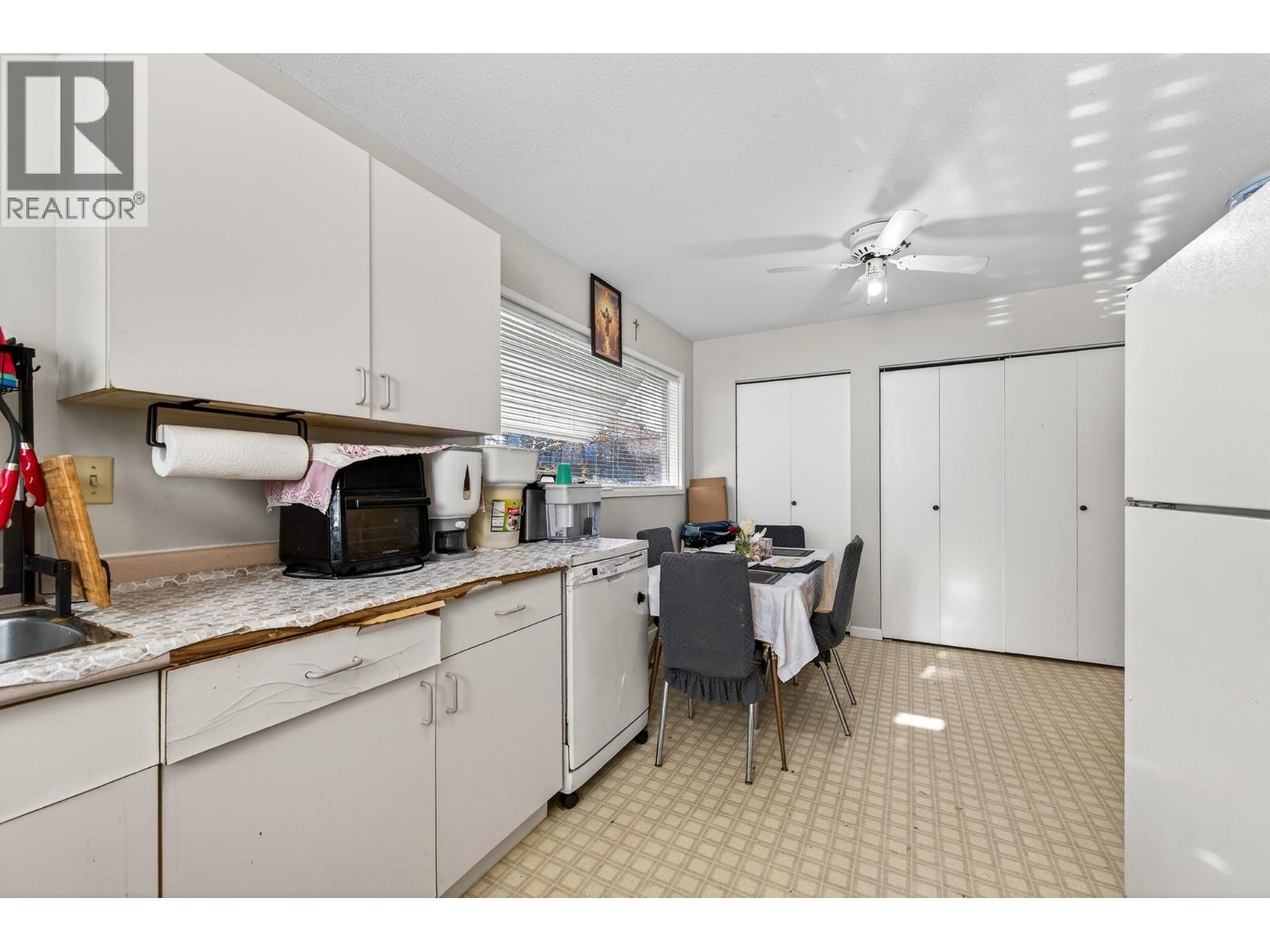 2070/2072 Westsyde Road, Kamloops, British Columbia  V2B 7C2 - Photo 7 - 10374789
