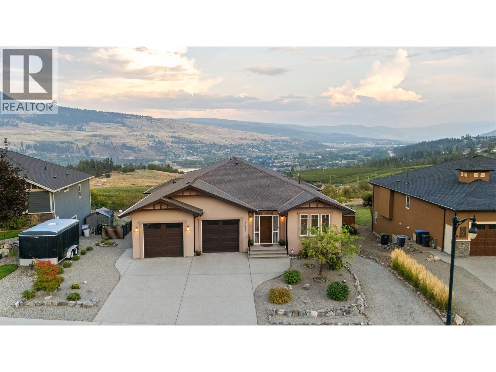 2589 Sylvia Road, Lake Country, British Columbia  V4V 2R8 - Photo 2 - 10374619