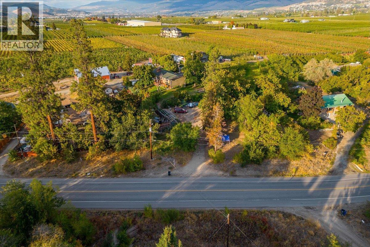 3122 Mcculloch Road, Kelowna, British Columbia  V1W 4G6 - Photo 8 - 10374399