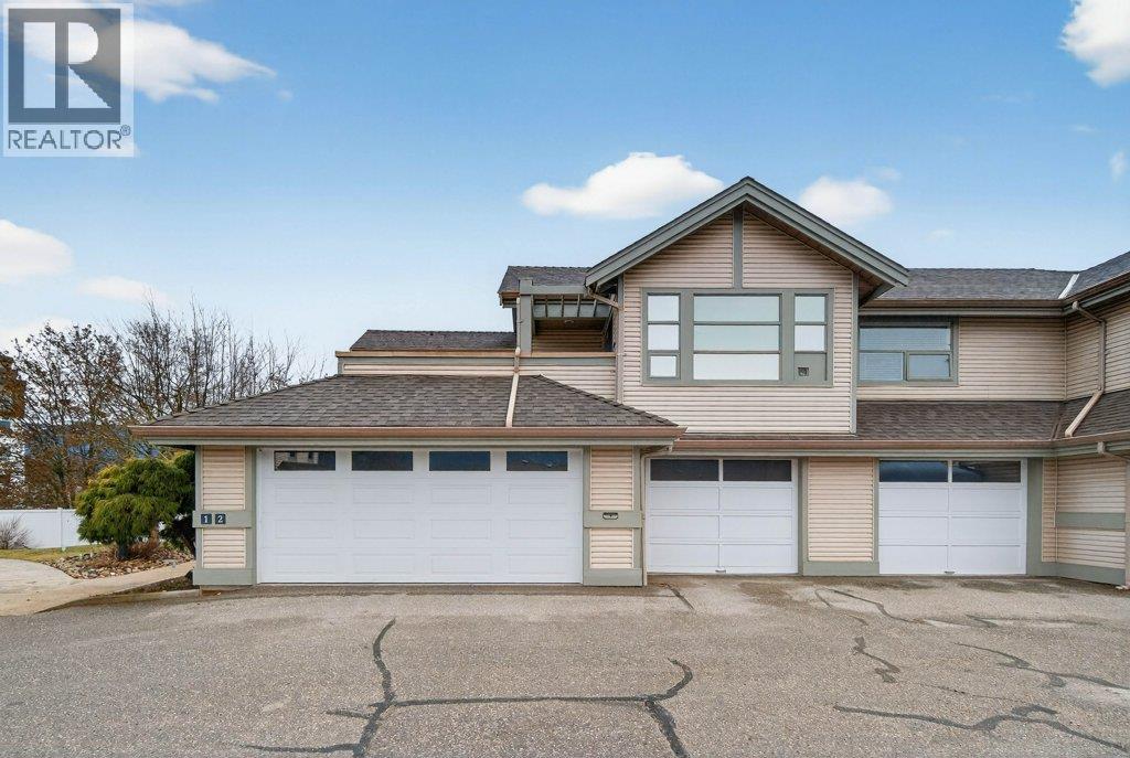 111 Harbourfront Drive Nw Unit# 2, Salmon Arm, British Columbia  V1E 1A3 - Photo 3 - 10374426