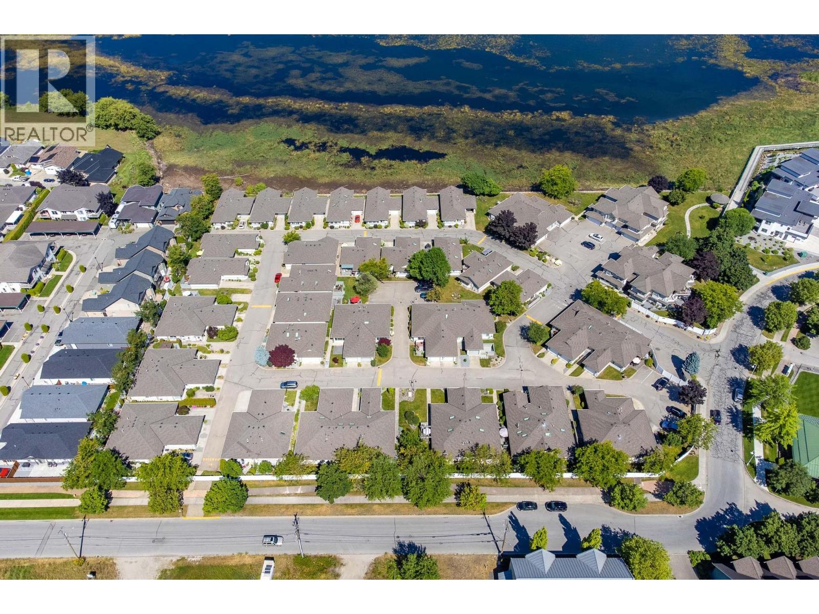 111 Harbourfront Drive Nw Unit# 2, Salmon Arm, British Columbia  V1E 1A3 - Photo 71 - 10374426