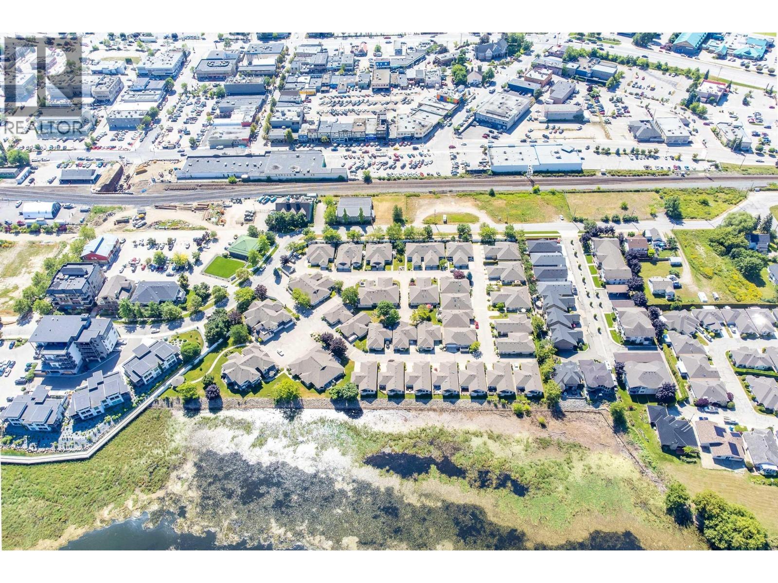 111 Harbourfront Drive Nw Unit# 2, Salmon Arm, British Columbia  V1E 1A3 - Photo 73 - 10374426