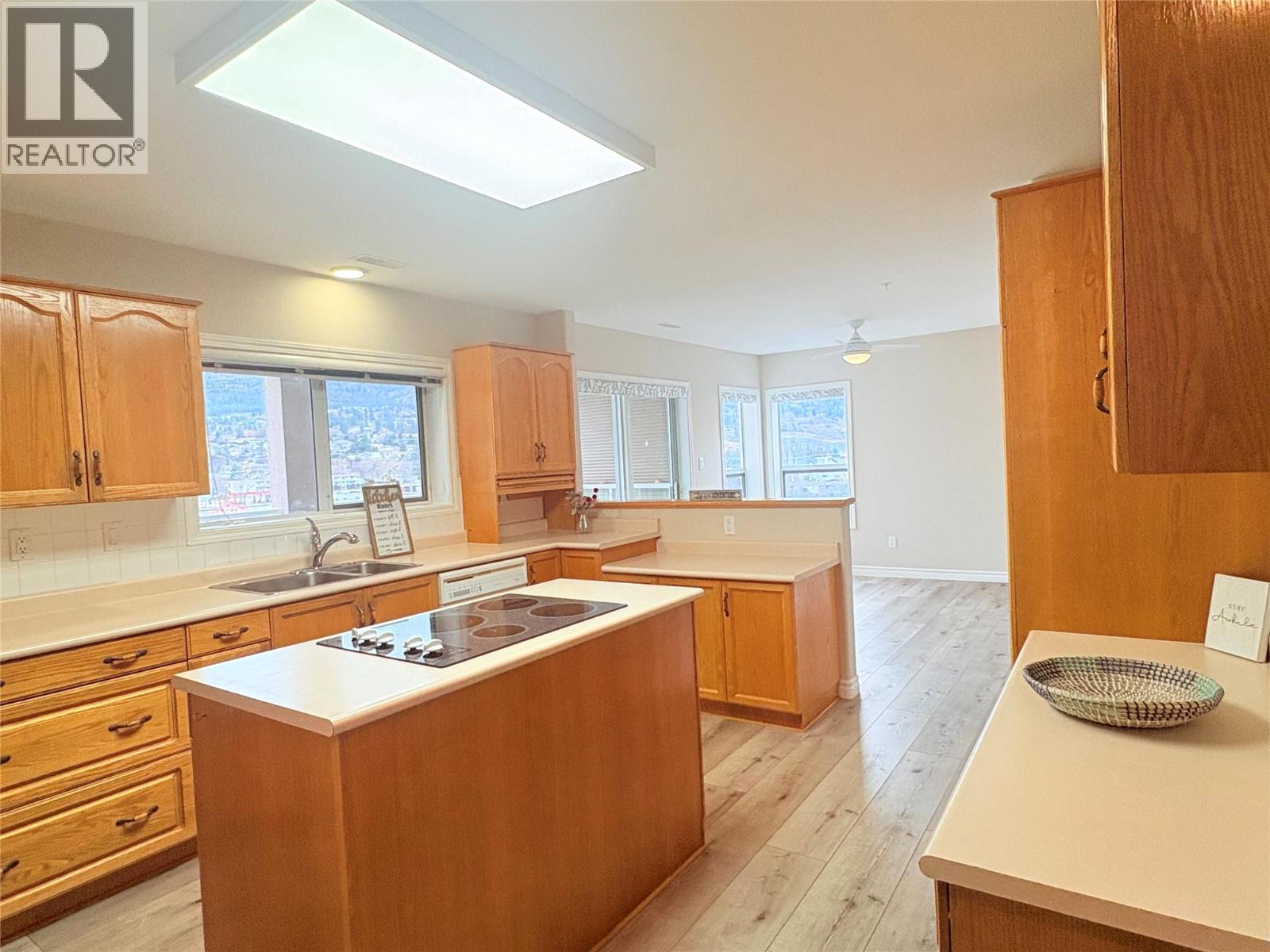 2245 Atkinson Street Unit# 704, Penticton, British Columbia  V2A 8R7 - Photo 1 - 10374218