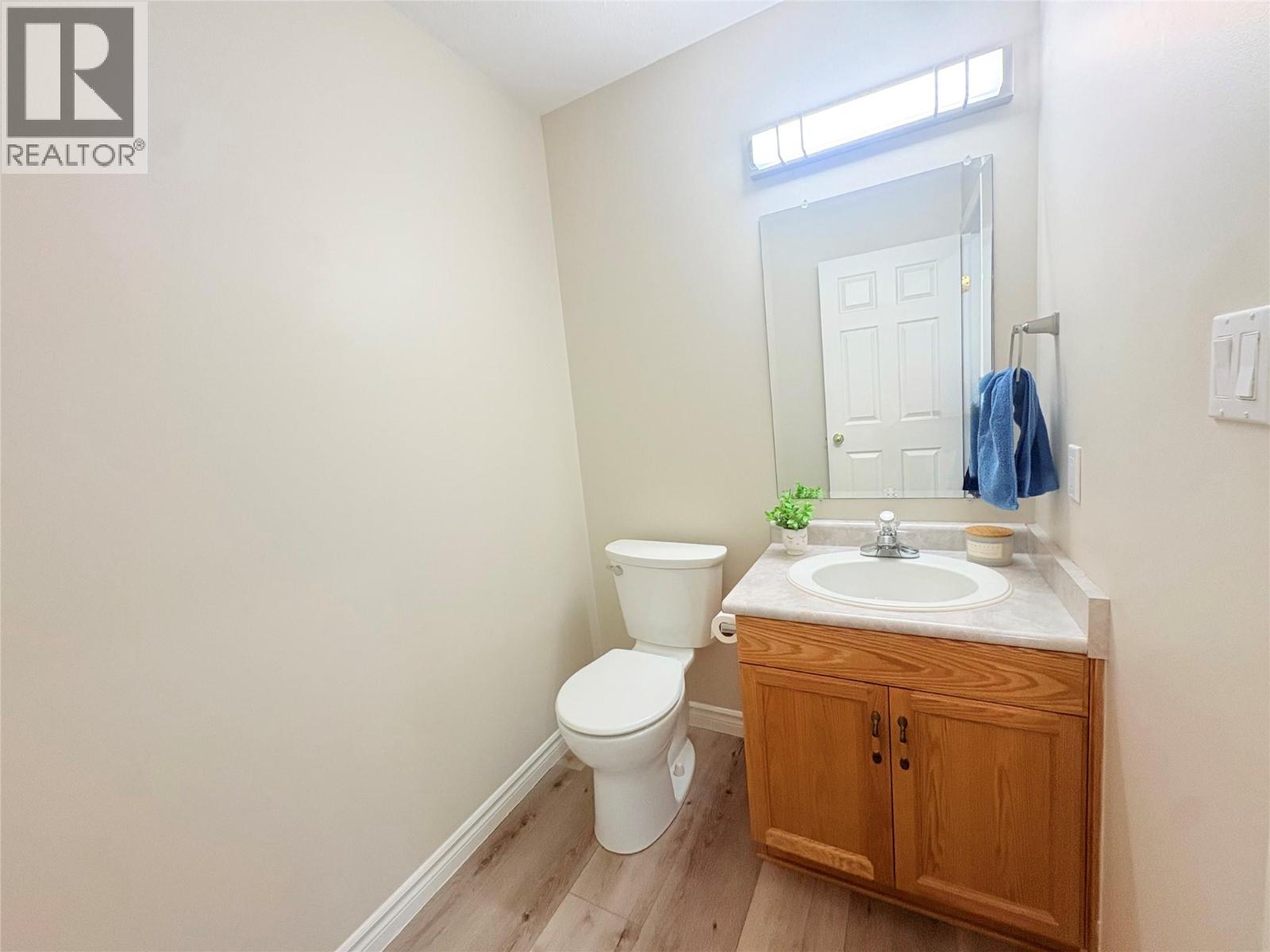 2245 Atkinson Street Unit# 704, Penticton, British Columbia  V2A 8R7 - Photo 12 - 10374218