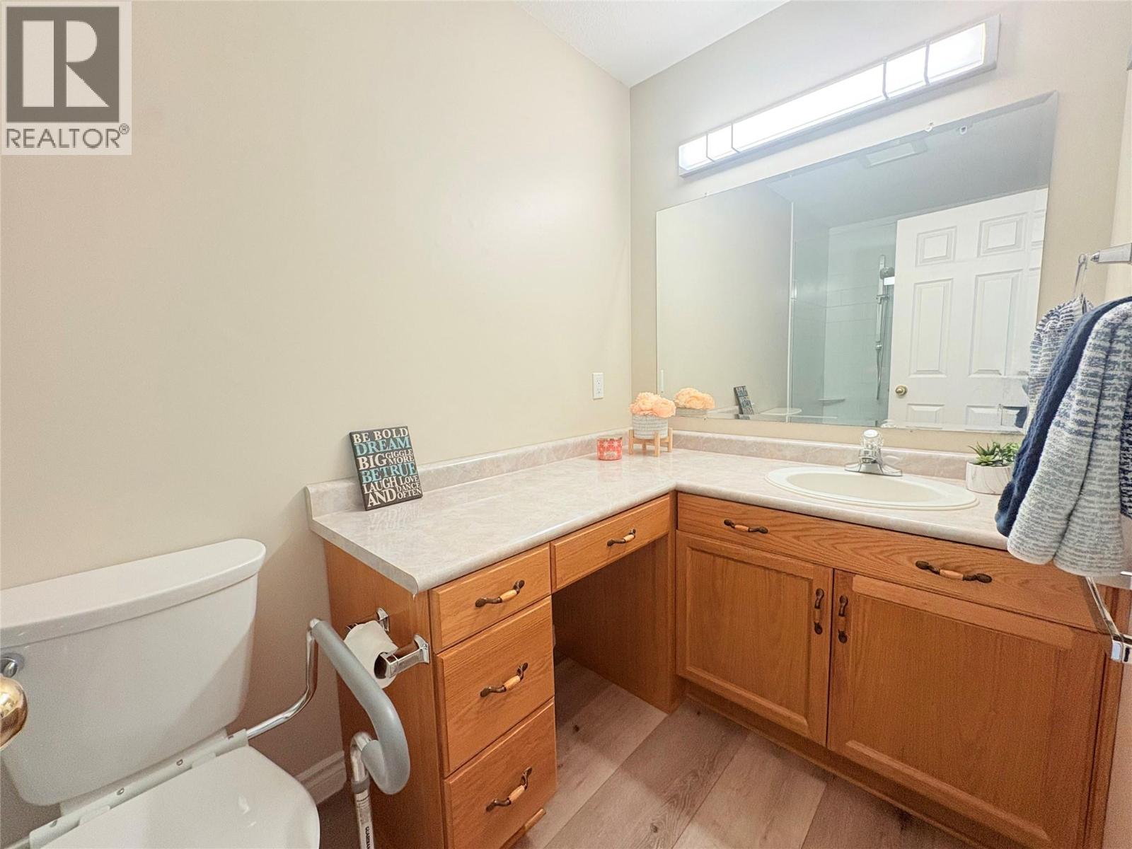 2245 Atkinson Street Unit# 704, Penticton, British Columbia  V2A 8R7 - Photo 13 - 10374218