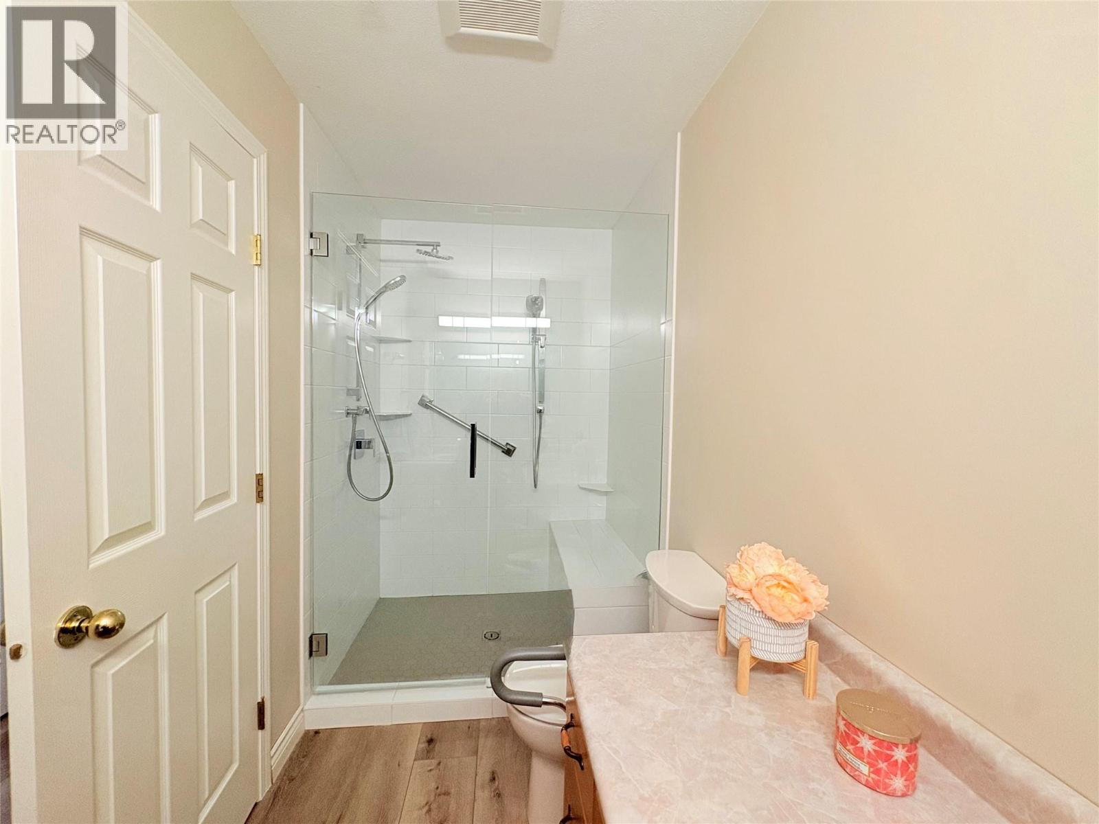 2245 Atkinson Street Unit# 704, Penticton, British Columbia  V2A 8R7 - Photo 14 - 10374218