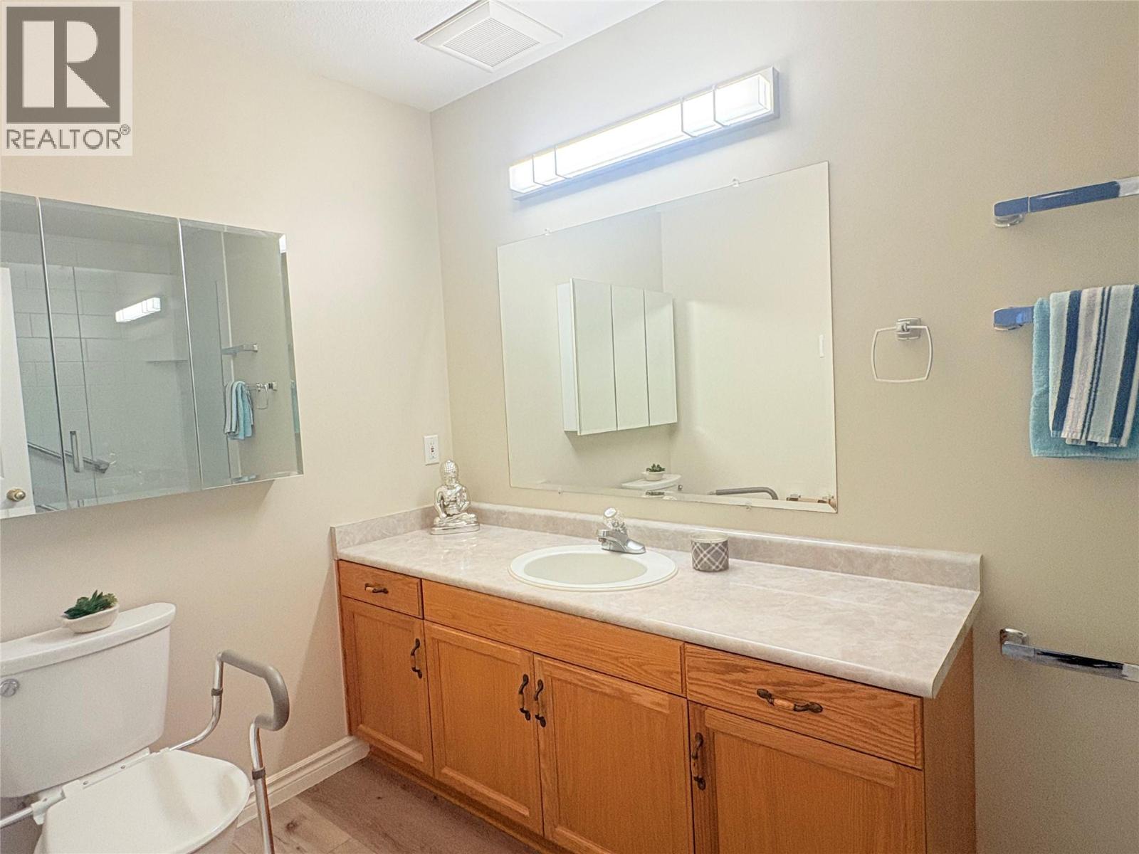 2245 Atkinson Street Unit# 704, Penticton, British Columbia  V2A 8R7 - Photo 15 - 10374218