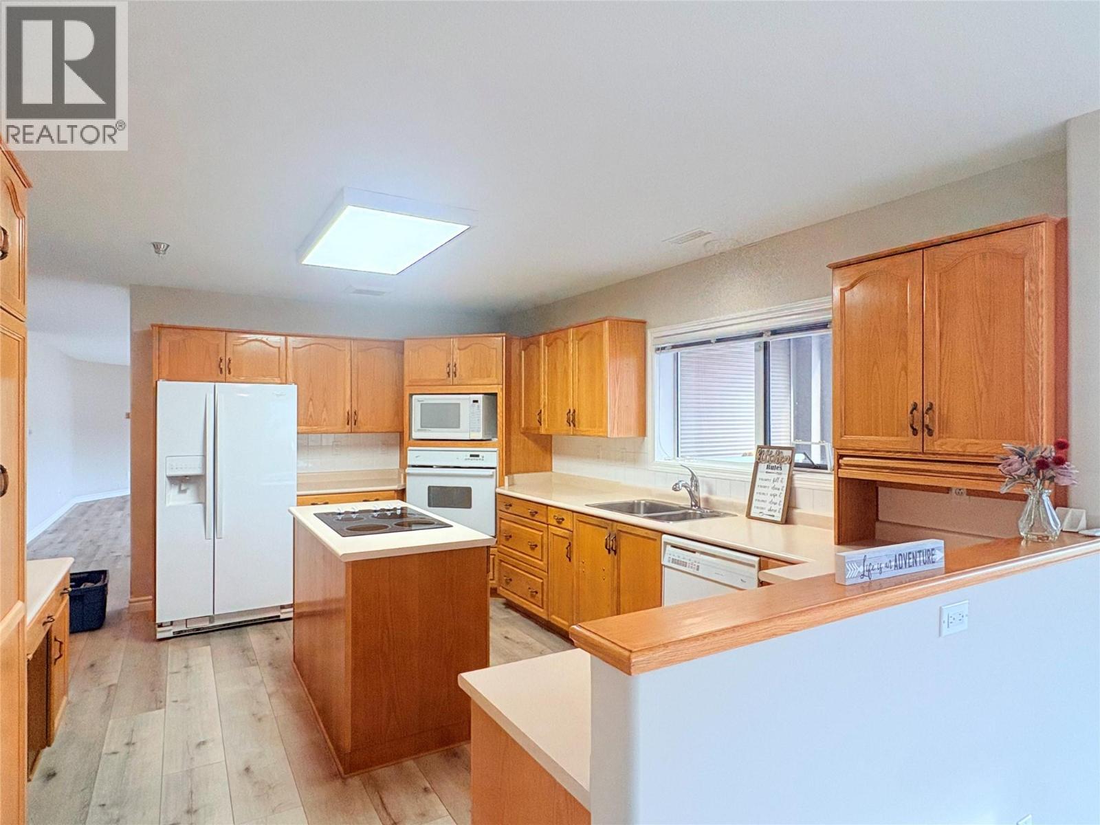 2245 Atkinson Street Unit# 704, Penticton, British Columbia  V2A 8R7 - Photo 4 - 10374218