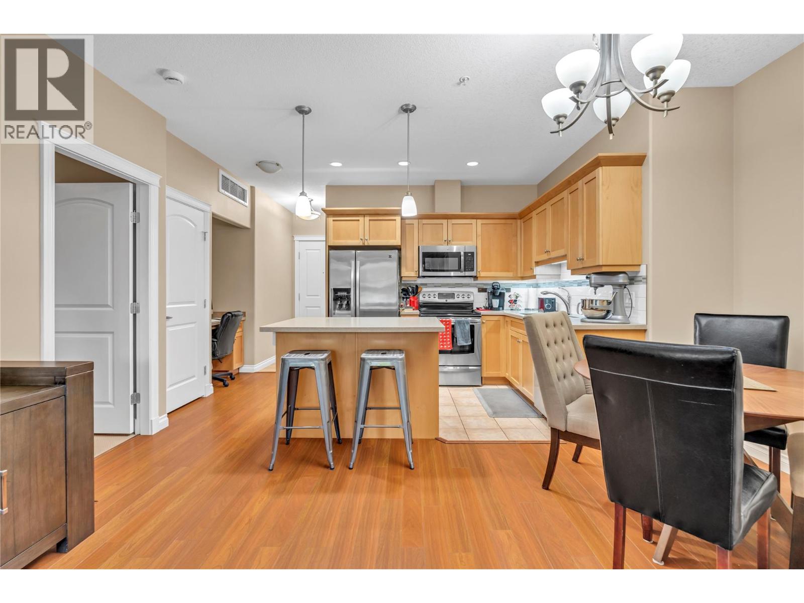 3313 Wilson Street Unit# 207, Penticton, British Columbia  V2A 8J3 - Photo 3 - 10374850