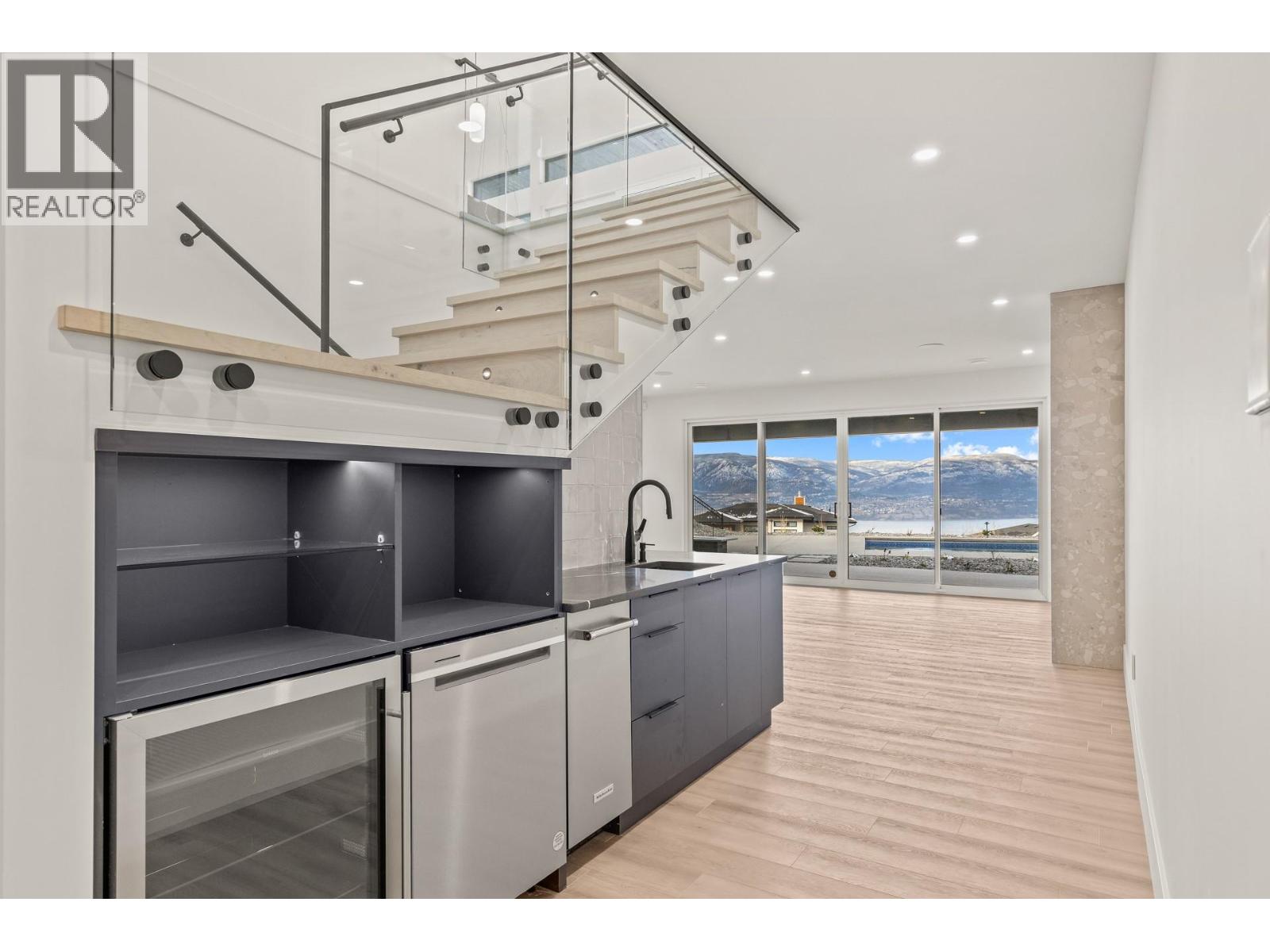 5584 Upper Mission Court, Kelowna, British Columbia  V1W 0C5 - Photo 34 - 10374818