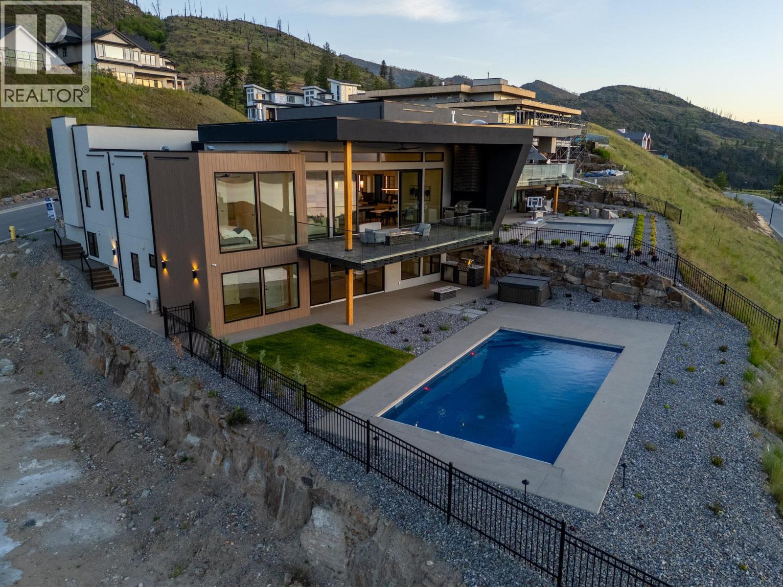 5584 Upper Mission Court, Kelowna, British Columbia  V1W 0C5 - Photo 58 - 10374818