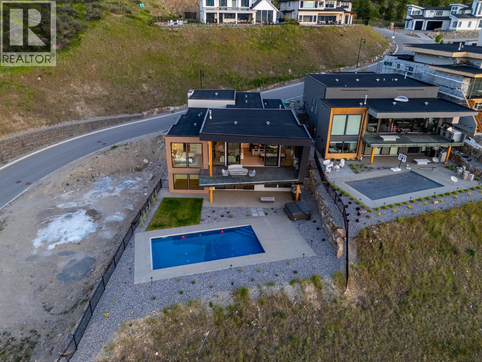 5584 Upper Mission Court, Kelowna, British Columbia  V1W 0C5 - Photo 59 - 10374818