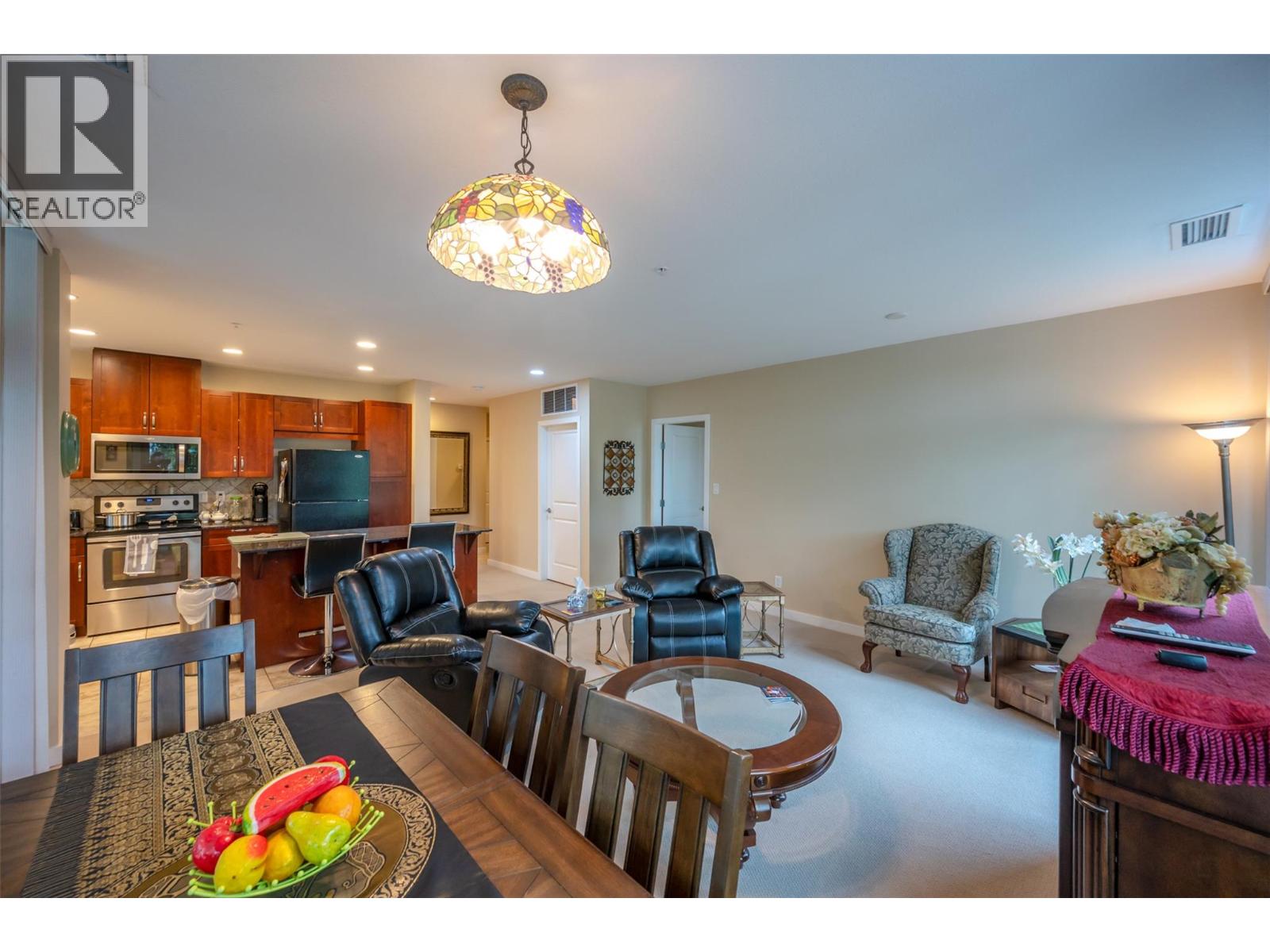 3301 Skaha Lake Road Unit# 102, Penticton, British Columbia  V2A 6G6 - Photo 10 - 10374856