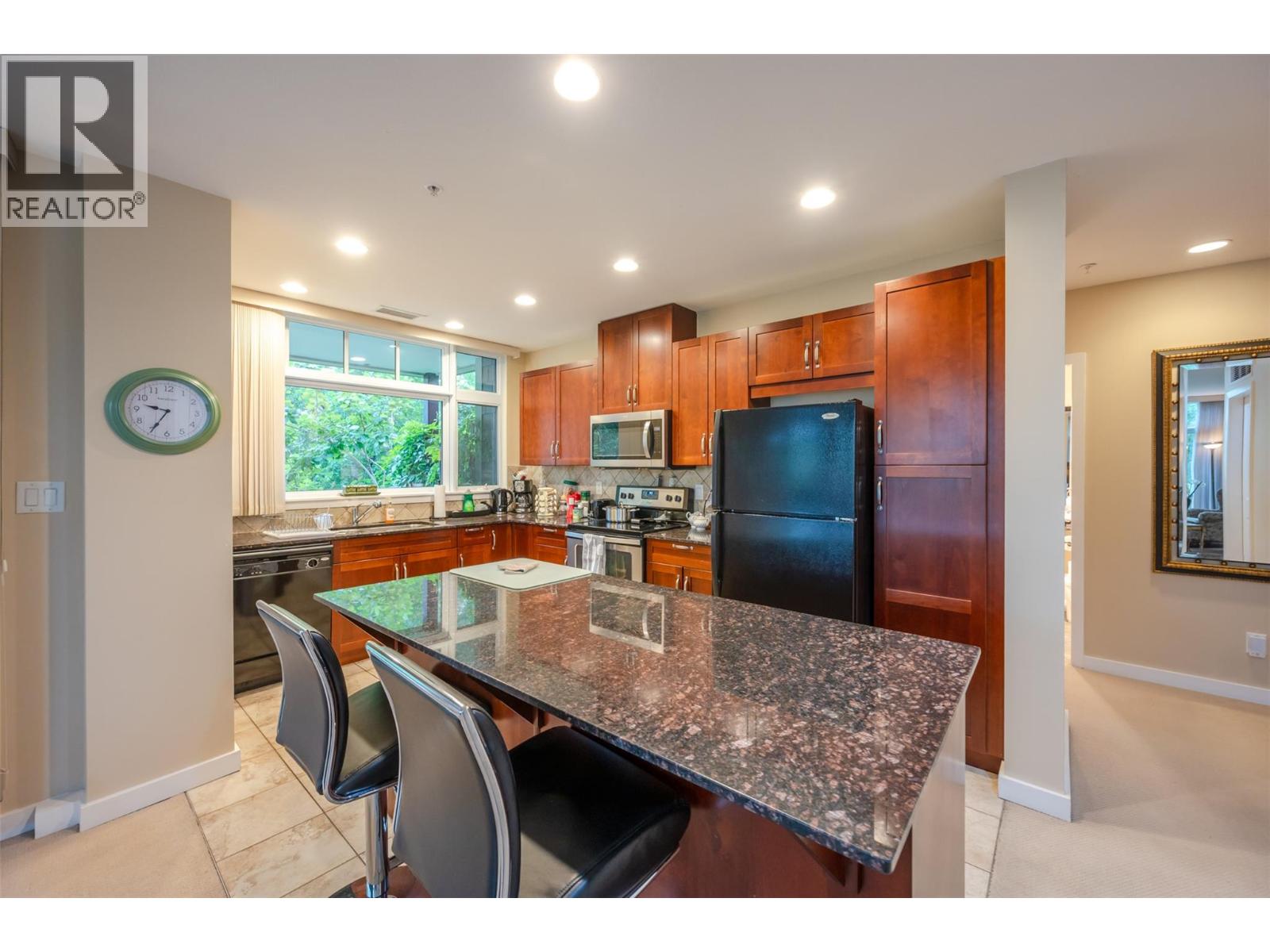 3301 Skaha Lake Road Unit# 102, Penticton, British Columbia  V2A 6G6 - Photo 11 - 10374856