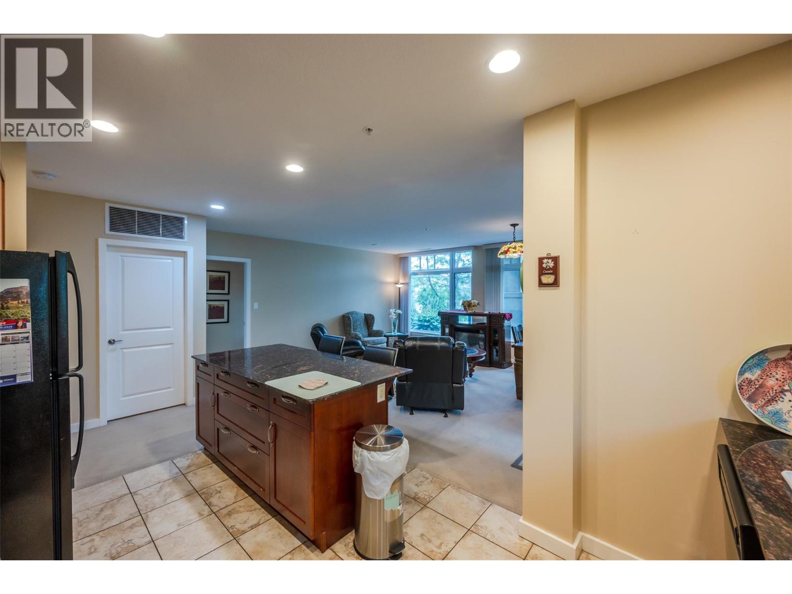 3301 Skaha Lake Road Unit# 102, Penticton, British Columbia  V2A 6G6 - Photo 14 - 10374856