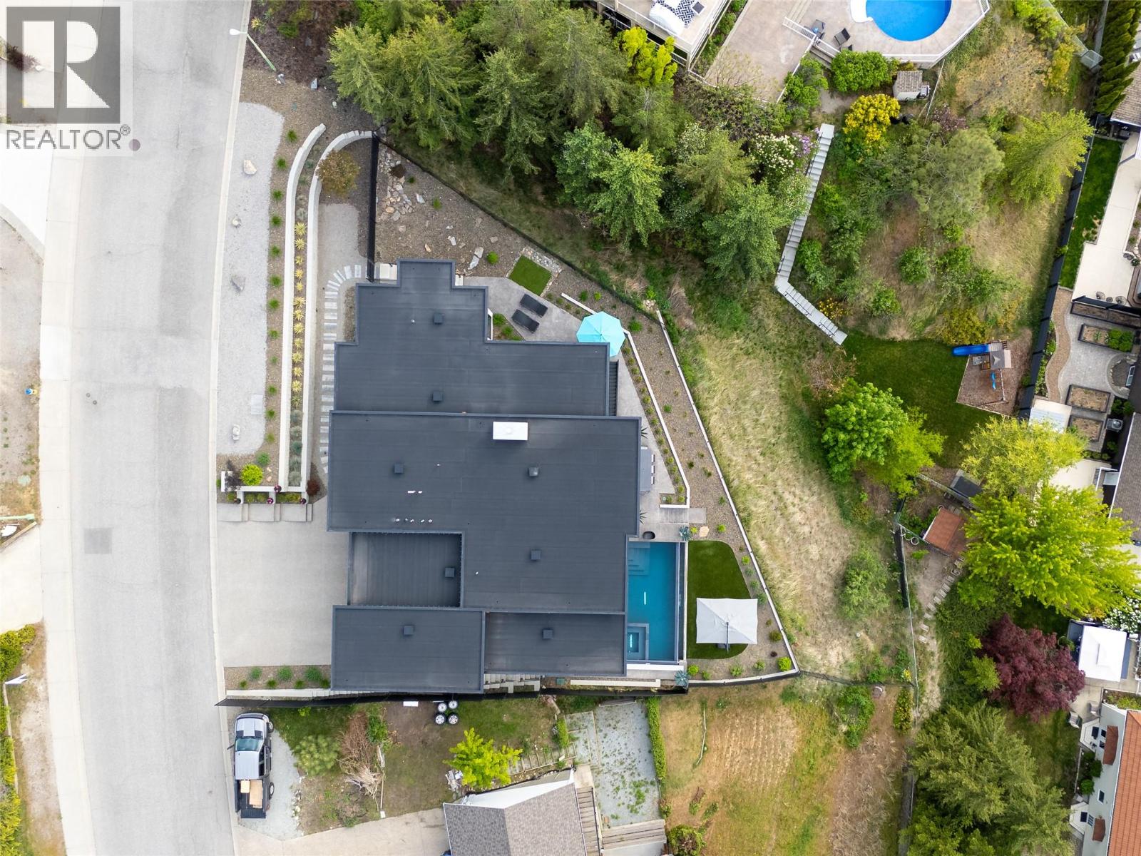392 Stellar Drive, Kelowna, British Columbia  V1W 4K4 - Photo 10 - 10374808