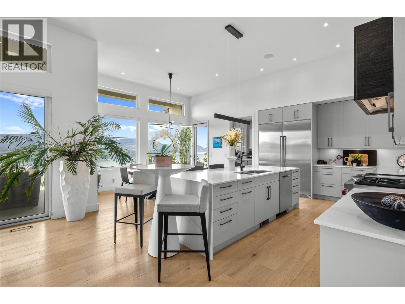 392 Stellar Drive, Kelowna, British Columbia  V1W 4K4 - Photo 13 - 10374808