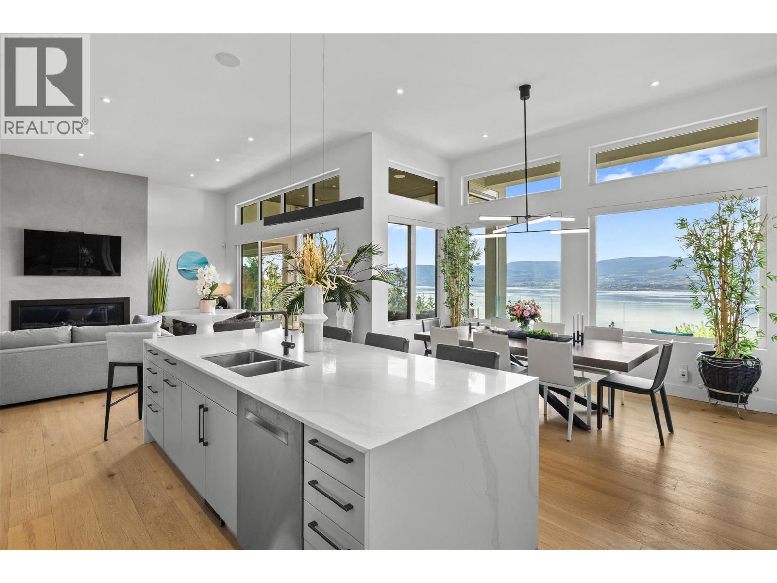 392 Stellar Drive, Kelowna, British Columbia  V1W 4K4 - Photo 19 - 10374808