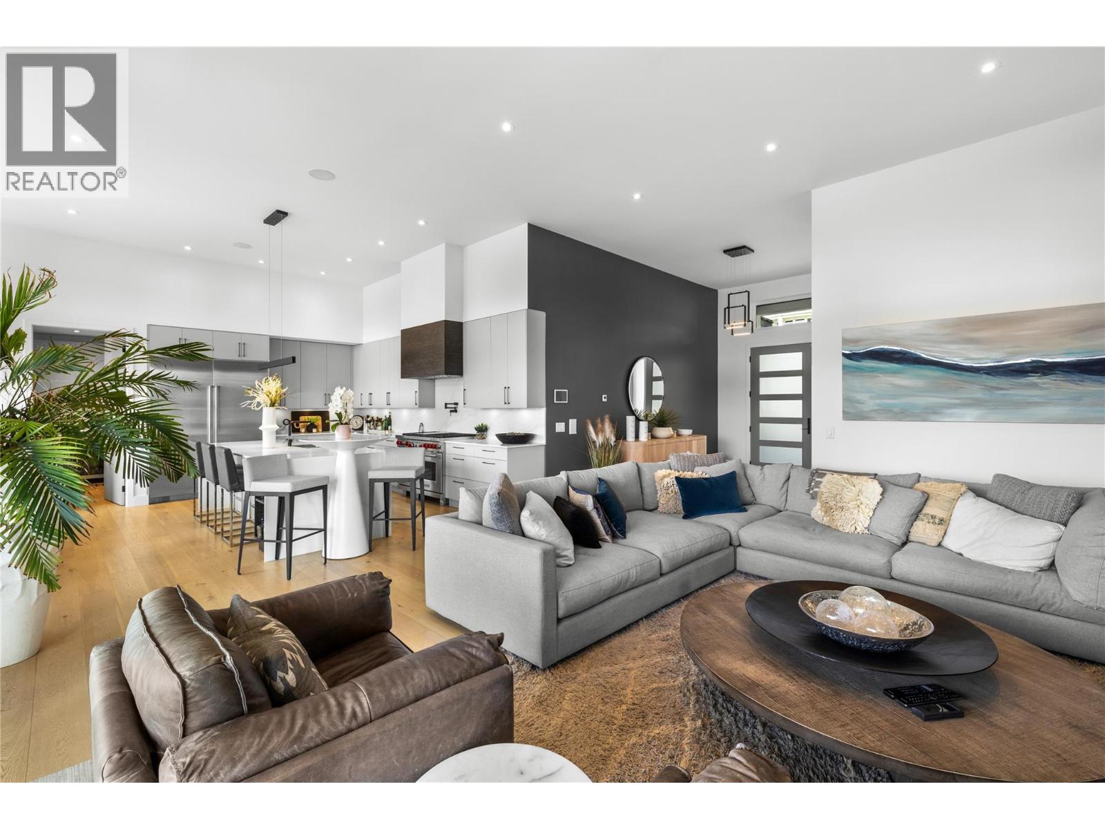 392 Stellar Drive, Kelowna, British Columbia  V1W 4K4 - Photo 24 - 10374808